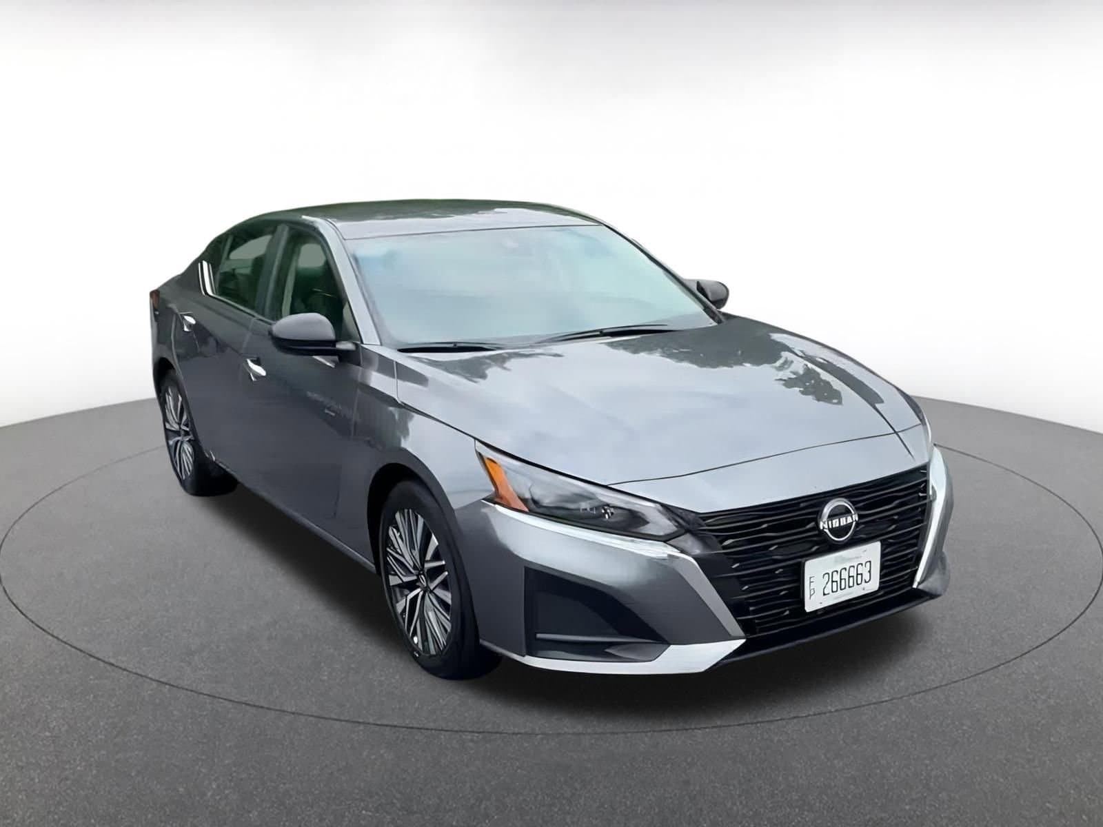 2024 Nissan Altima SV 3