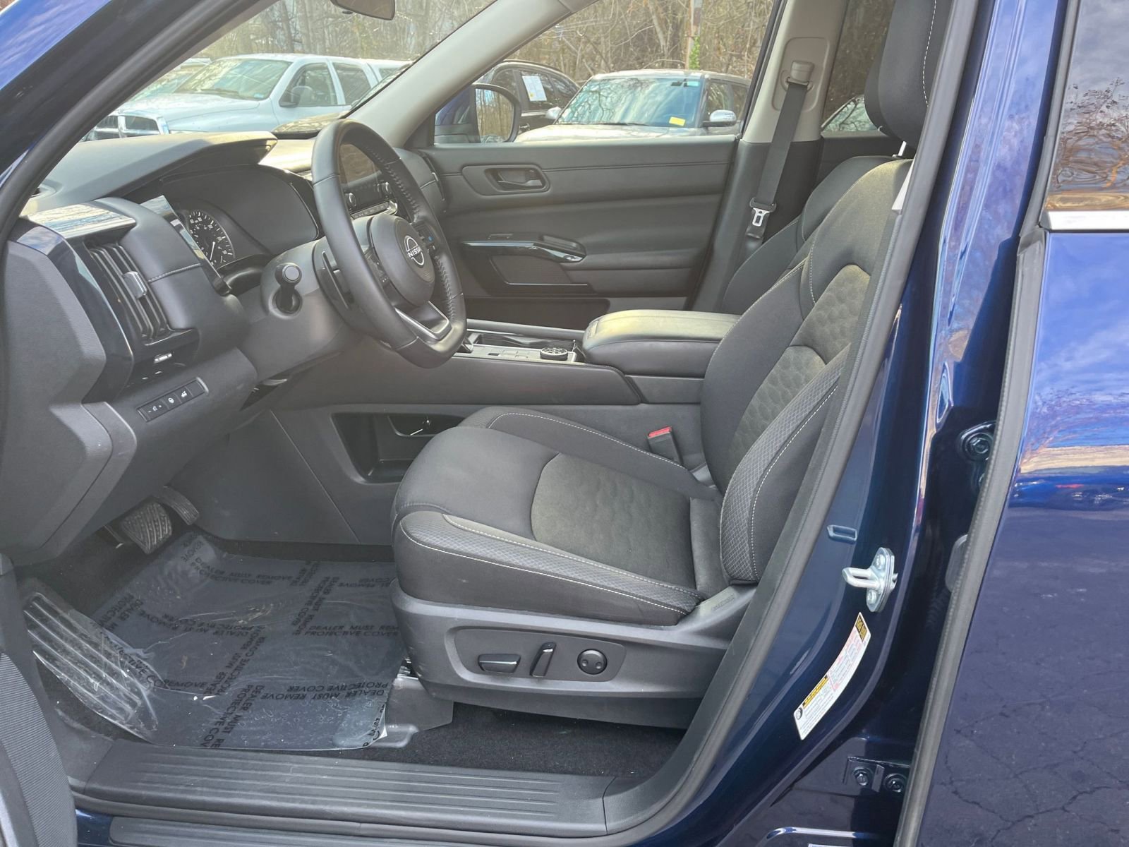 Thumbnail: 2025 Nissan Pathfinder - 35