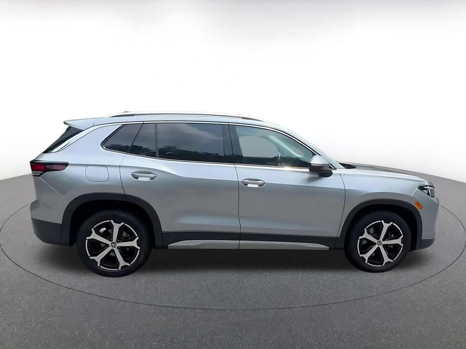 Thumbnail: 2026 Volkswagen Tiguan - 15