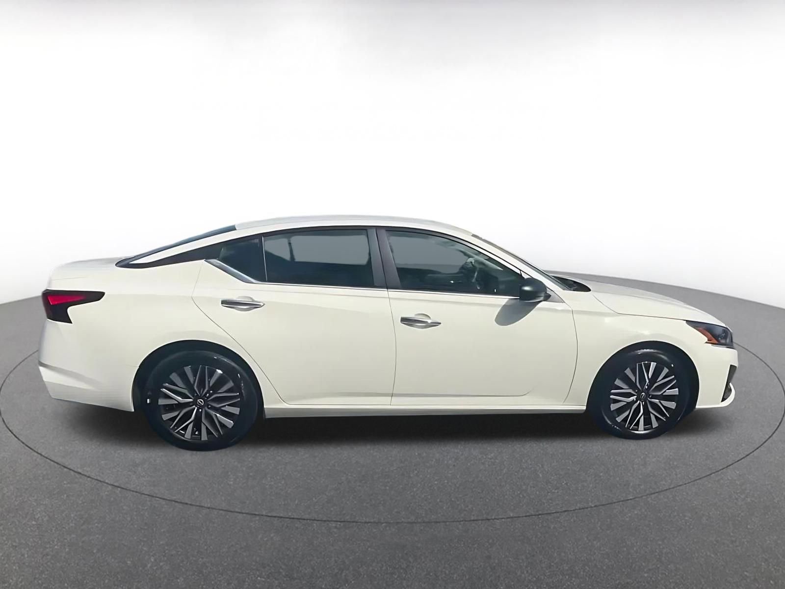 Thumbnail: 2025 Nissan Altima - 16