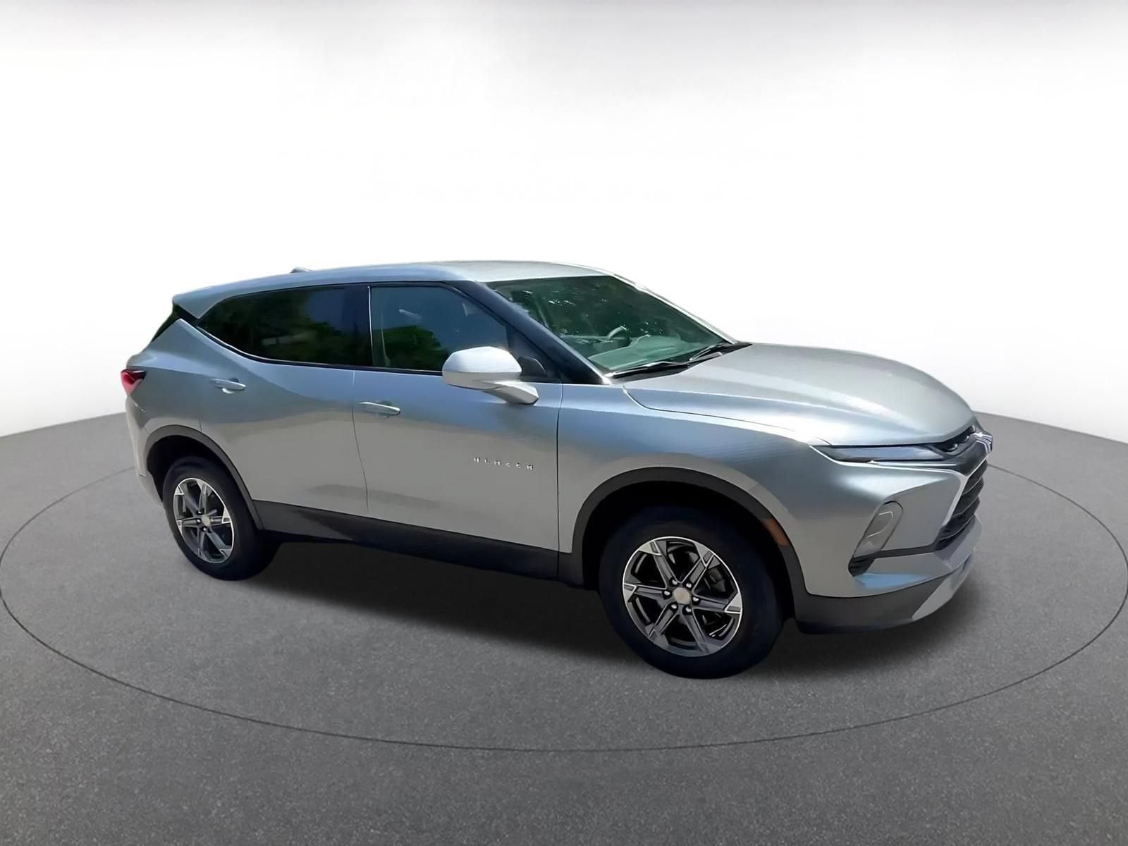Thumbnail: 2026 Chevrolet Blazer - 2