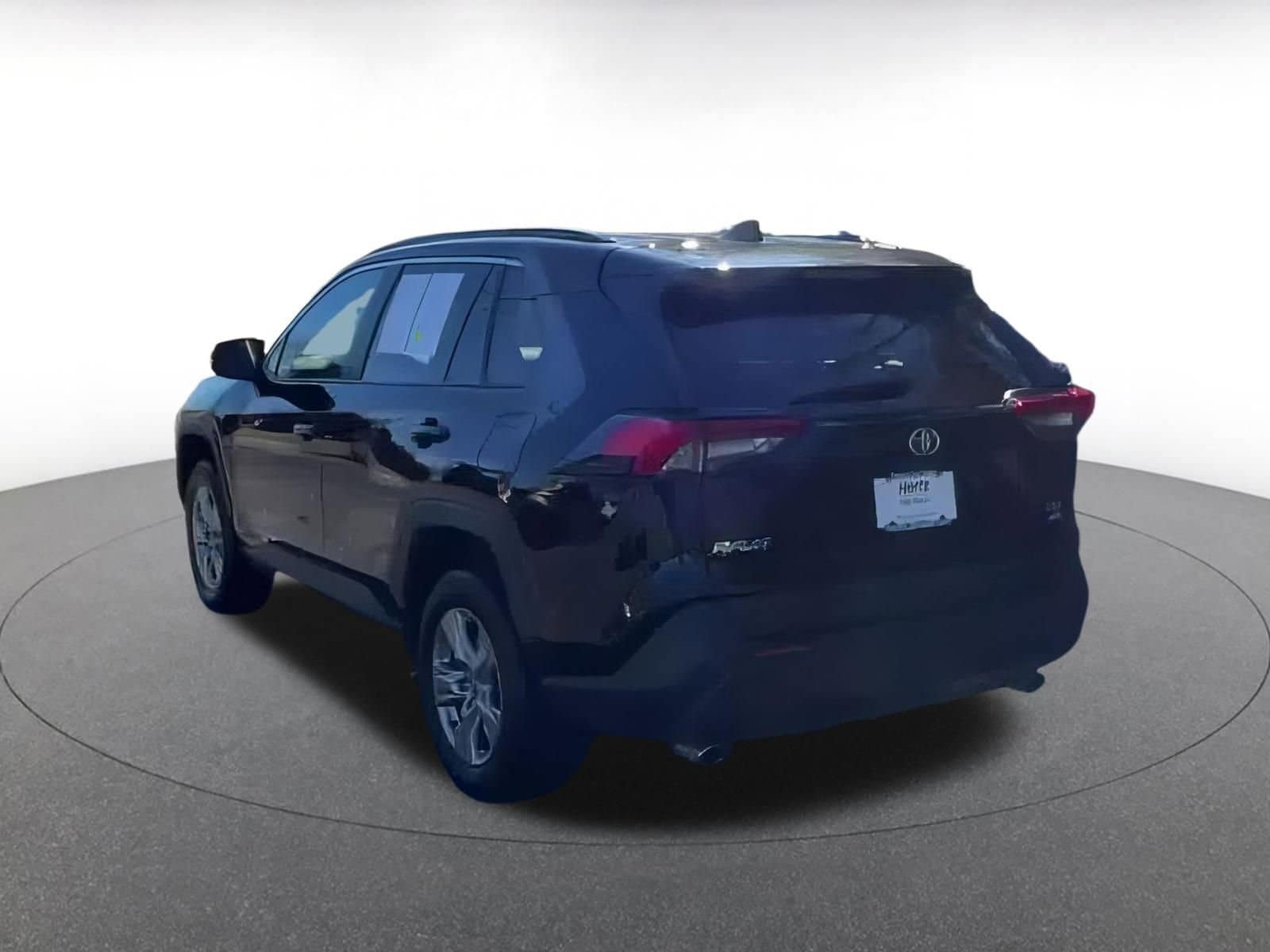 Thumbnail: 2025 Toyota RAV4 - 9