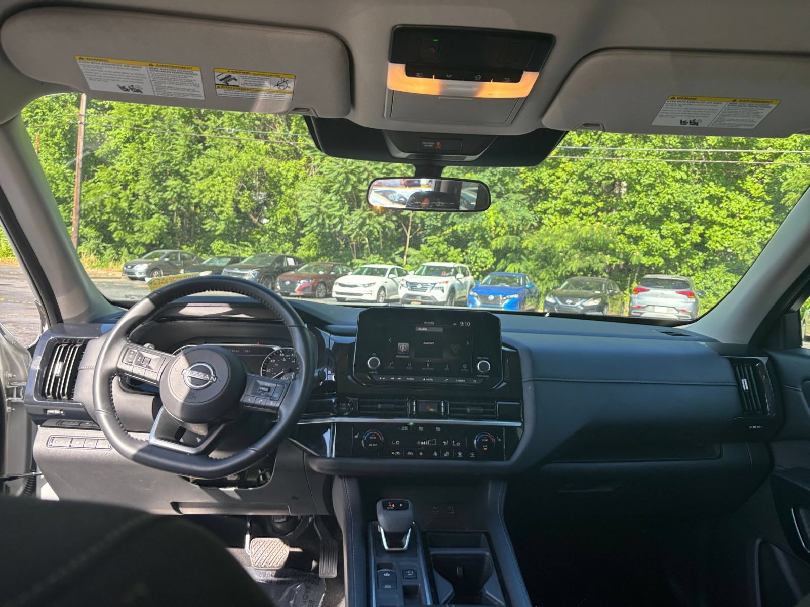 Thumbnail: 2025 Nissan Pathfinder - 24