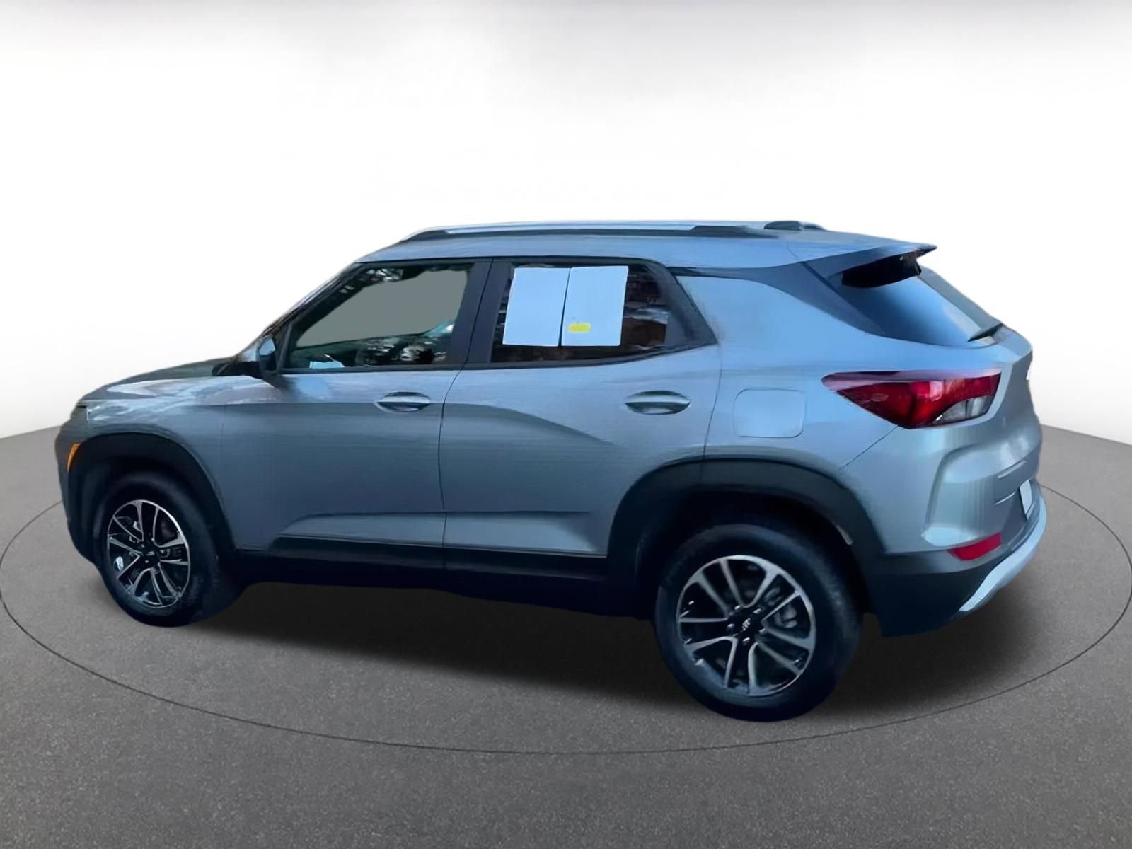 Thumbnail: 2025 Chevrolet TrailBlazer - 10