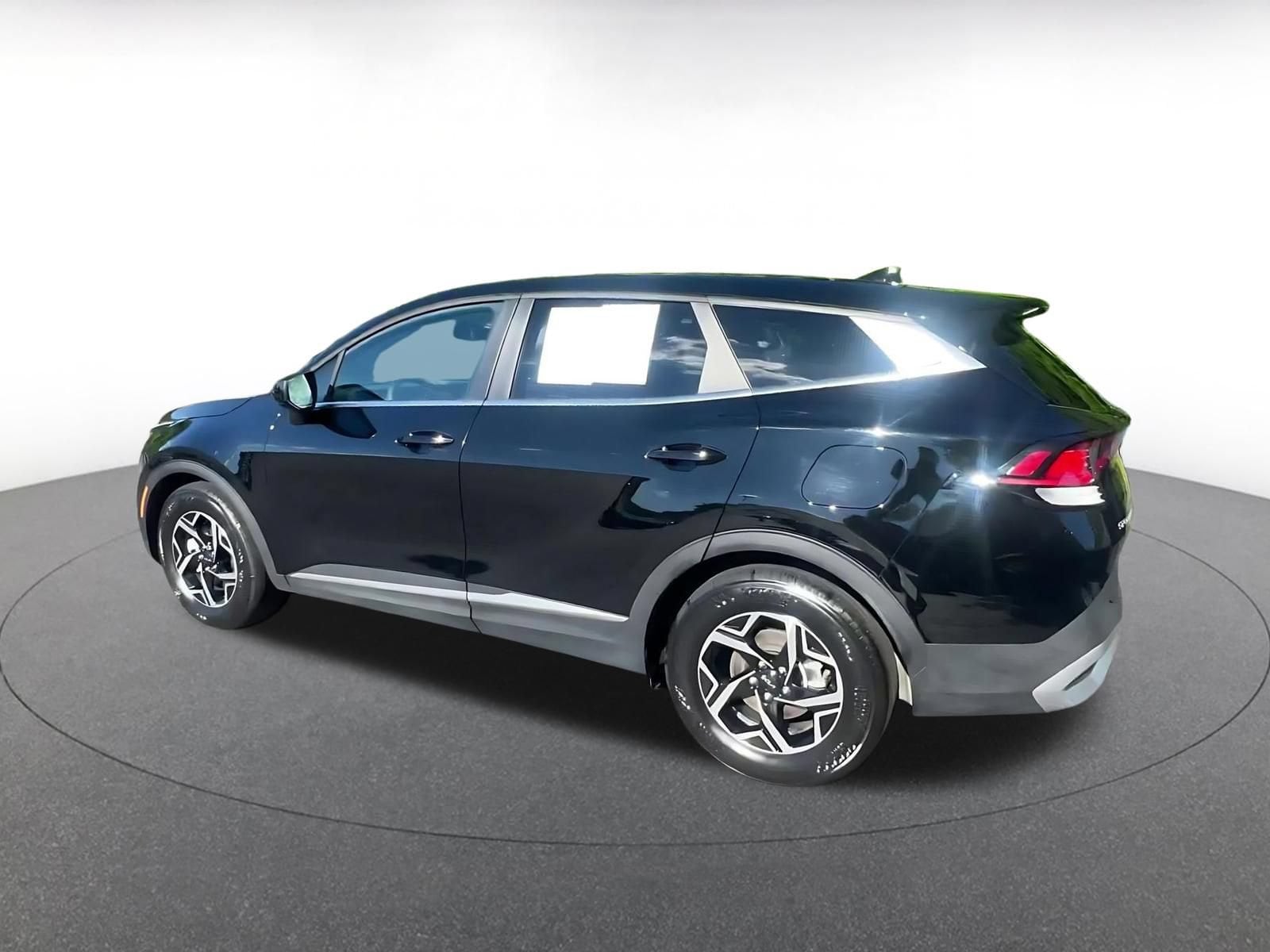 Thumbnail: 2025 Kia Sportage - 8