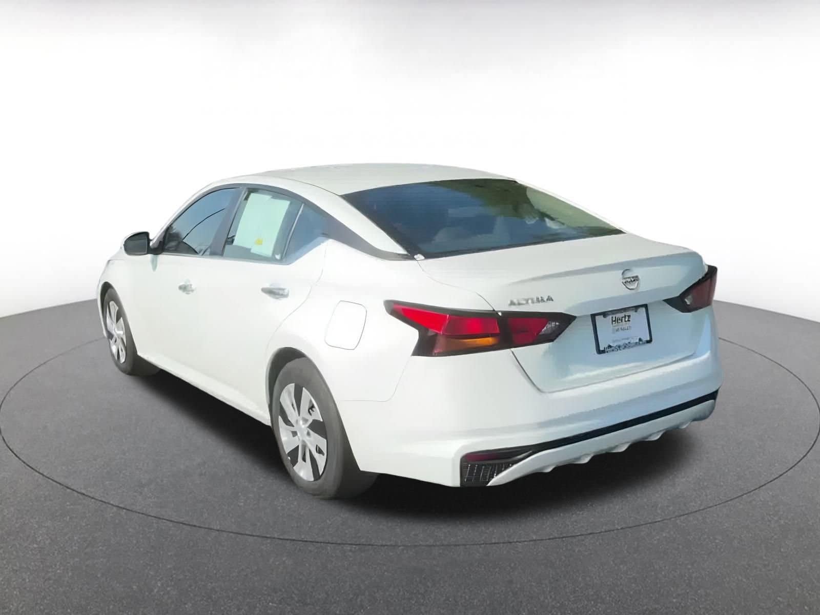 Thumbnail: 2023 Nissan Altima - 11