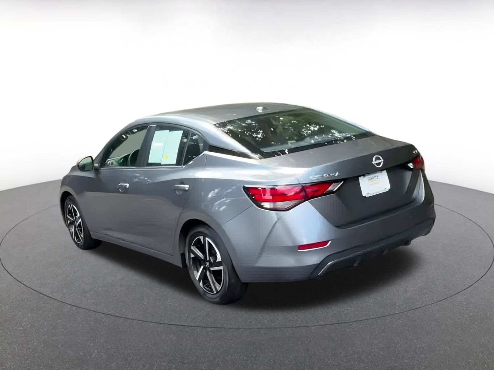 Thumbnail: 2024 Nissan Sentra - 10