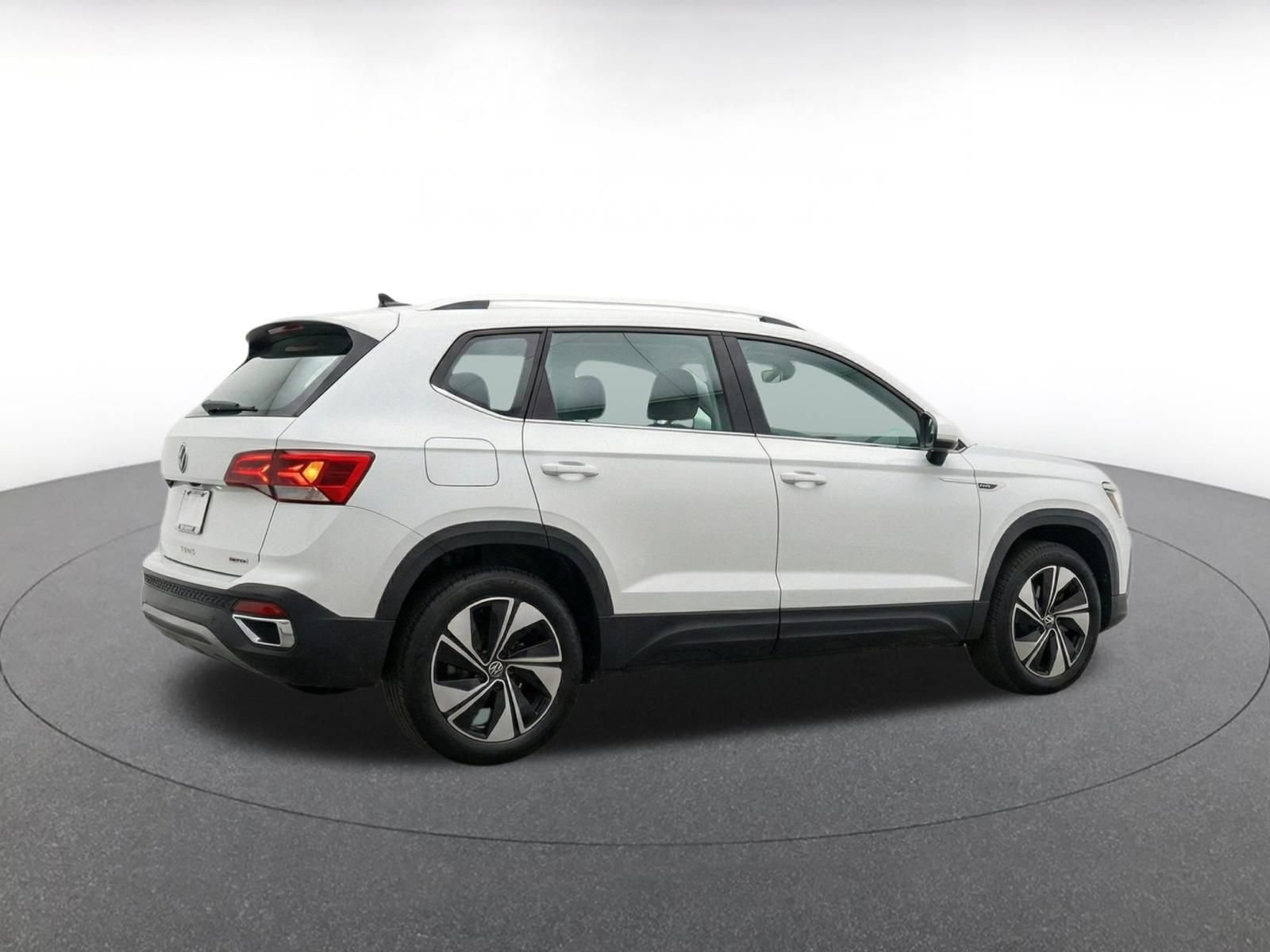 Thumbnail: 2026 Volkswagen Taos - 9