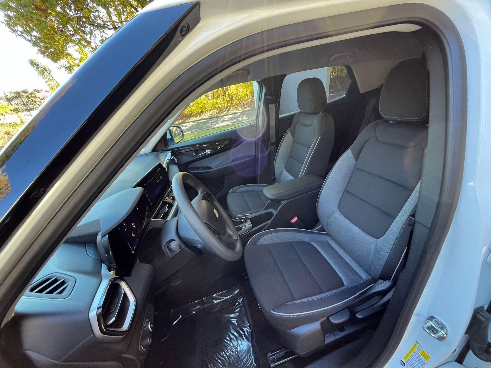 Thumbnail: 2025 Chevrolet TrailBlazer - 32