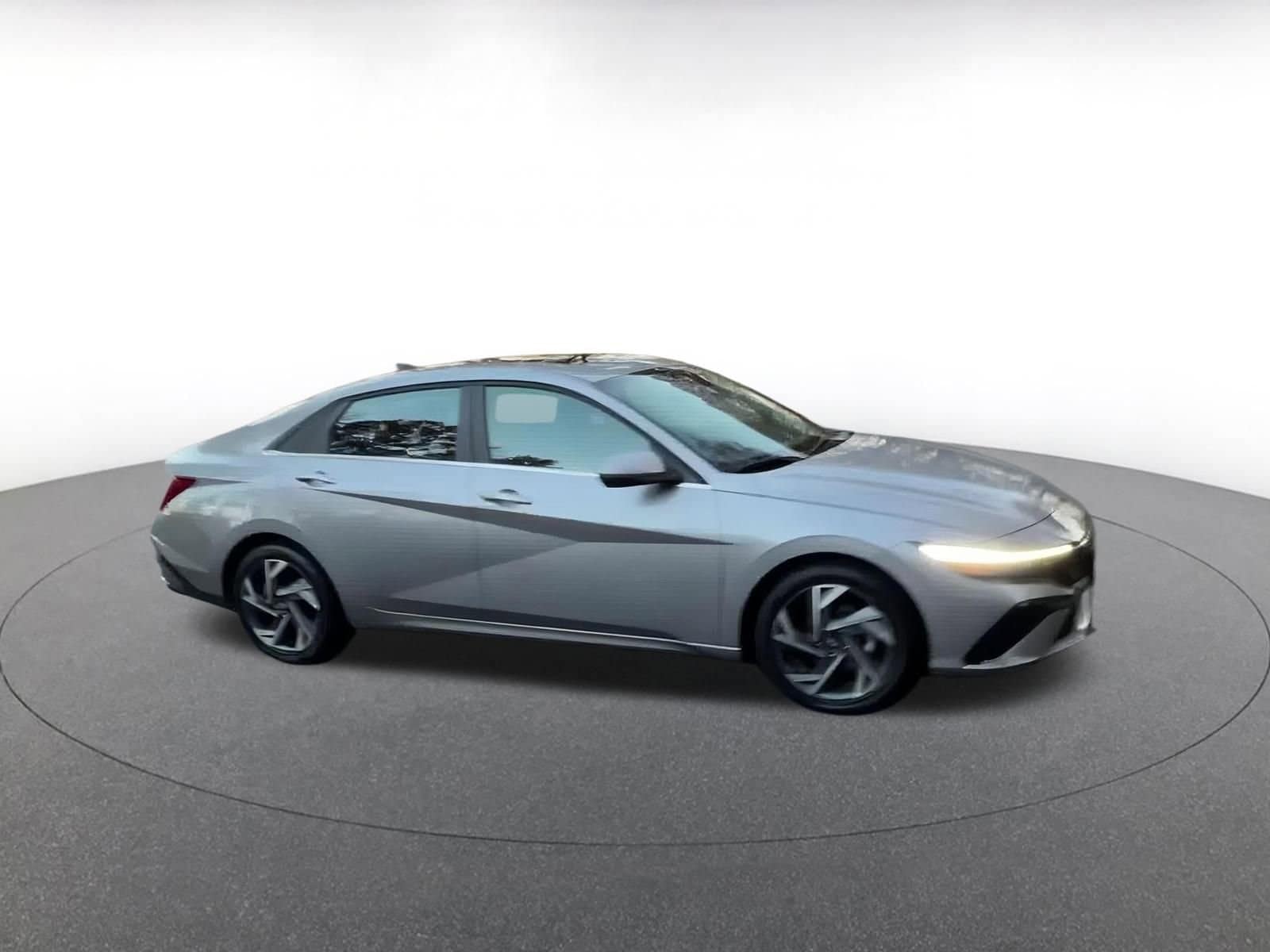 Thumbnail: 2025 Hyundai Elantra - 2