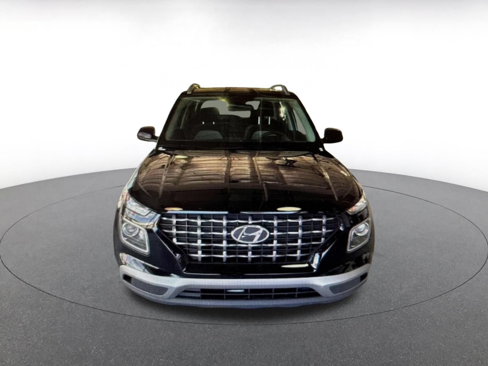Thumbnail: 2026 Hyundai Venue - 4