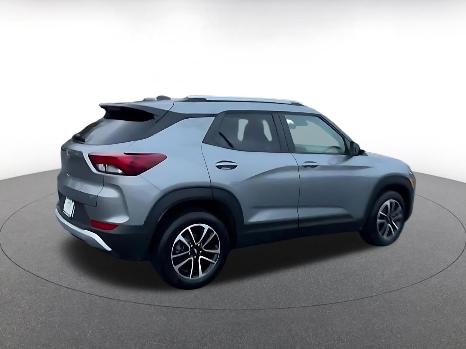 Thumbnail: 2025 Chevrolet TrailBlazer - 14