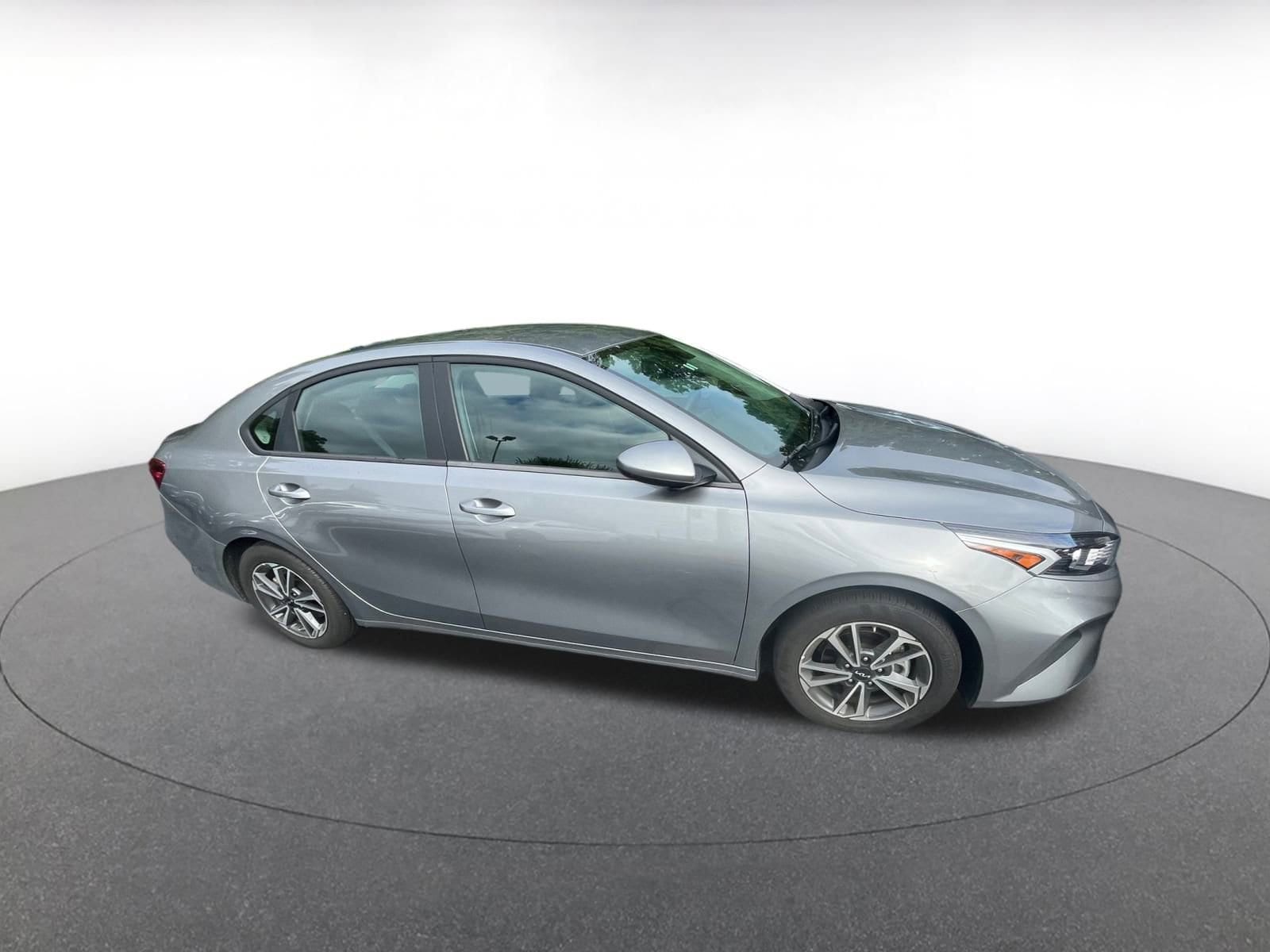 Thumbnail: 2024 Kia Forte - 1