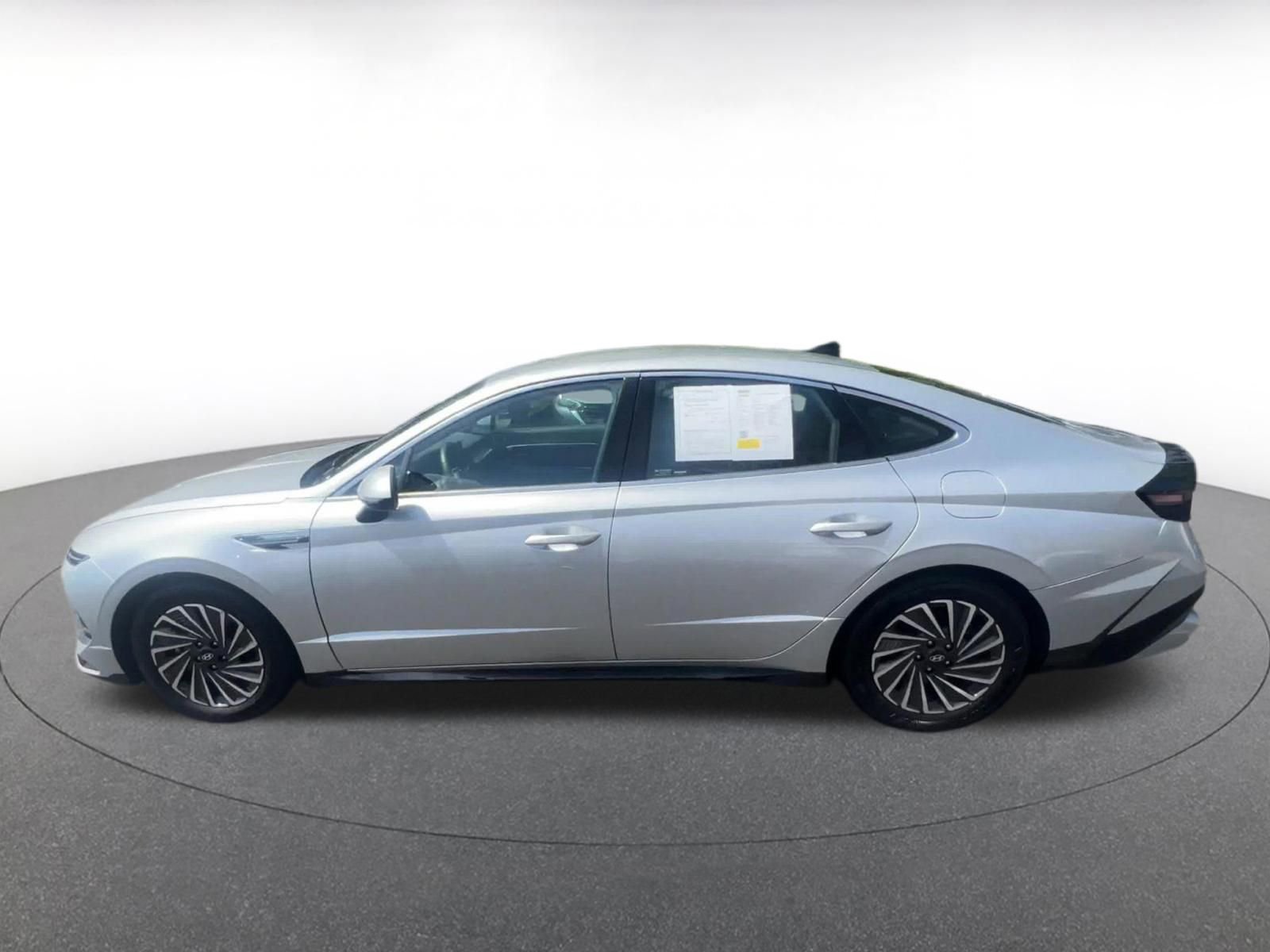 Thumbnail: 2025 Hyundai Sonata - 9