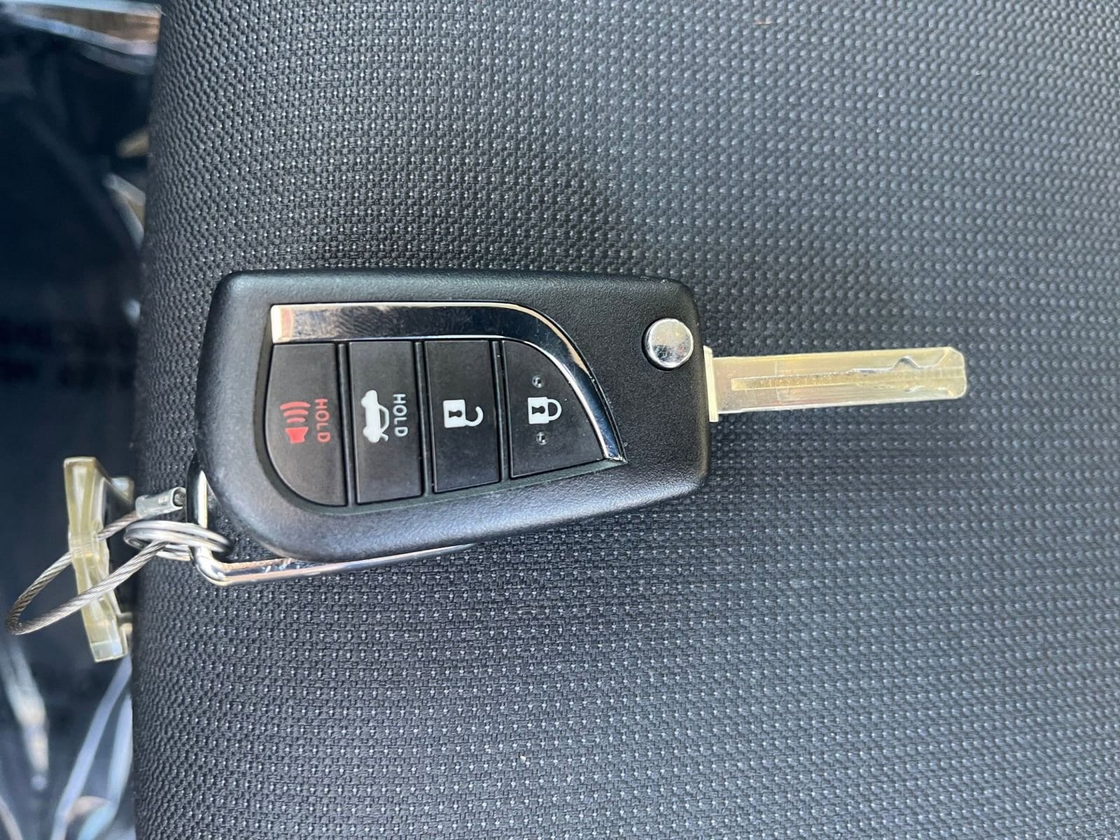 Thumbnail: 2025 Toyota Corolla - 18