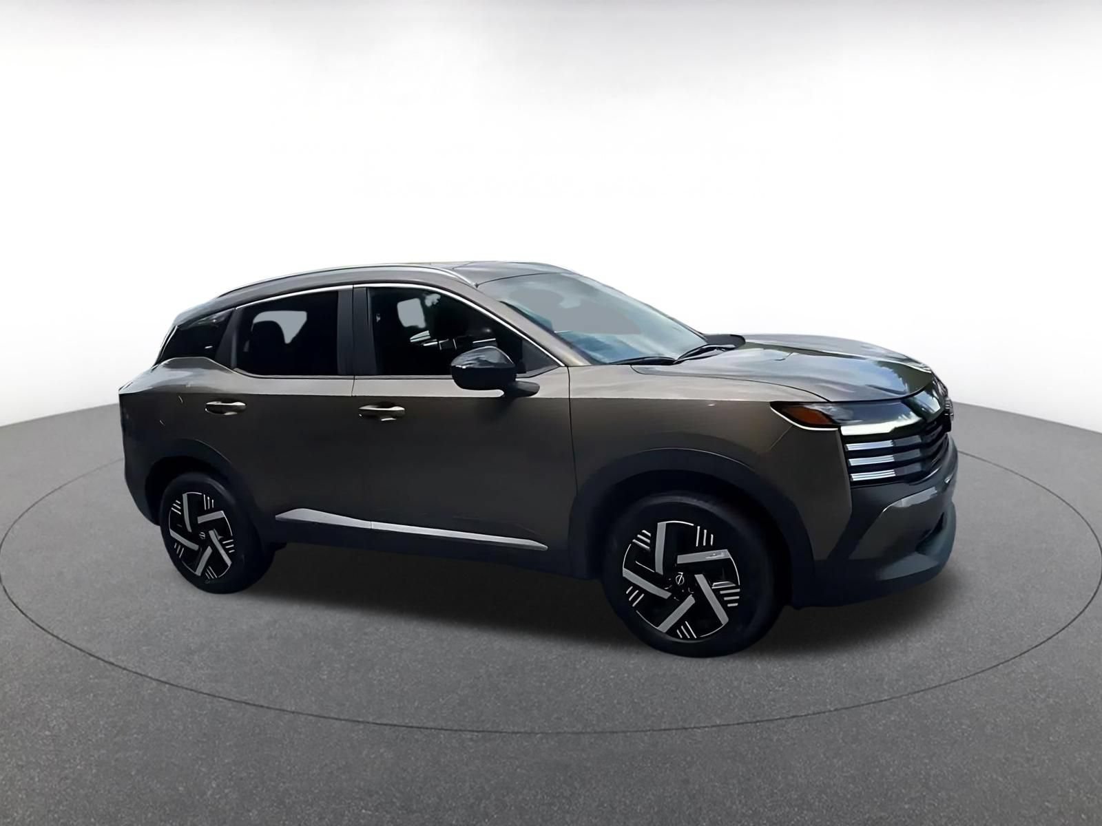 Thumbnail: 2026 Nissan Kicks - 2