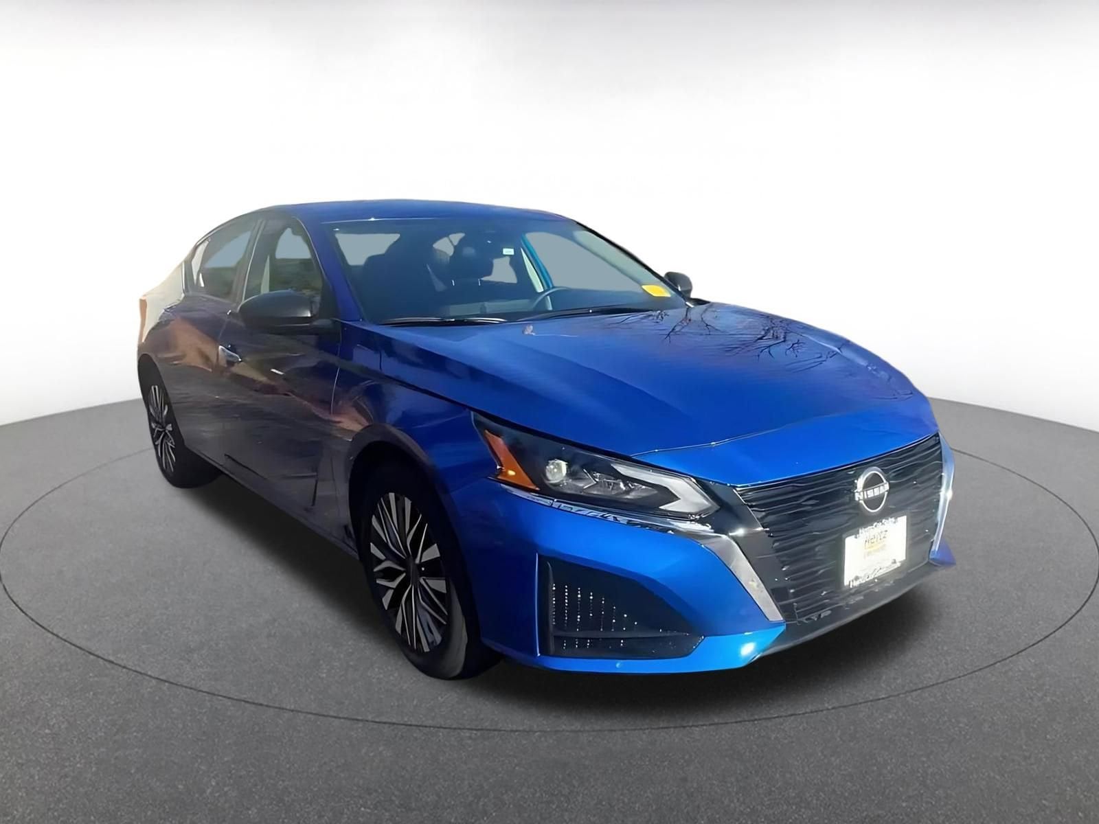 Thumbnail: 2025 Nissan Altima - 3