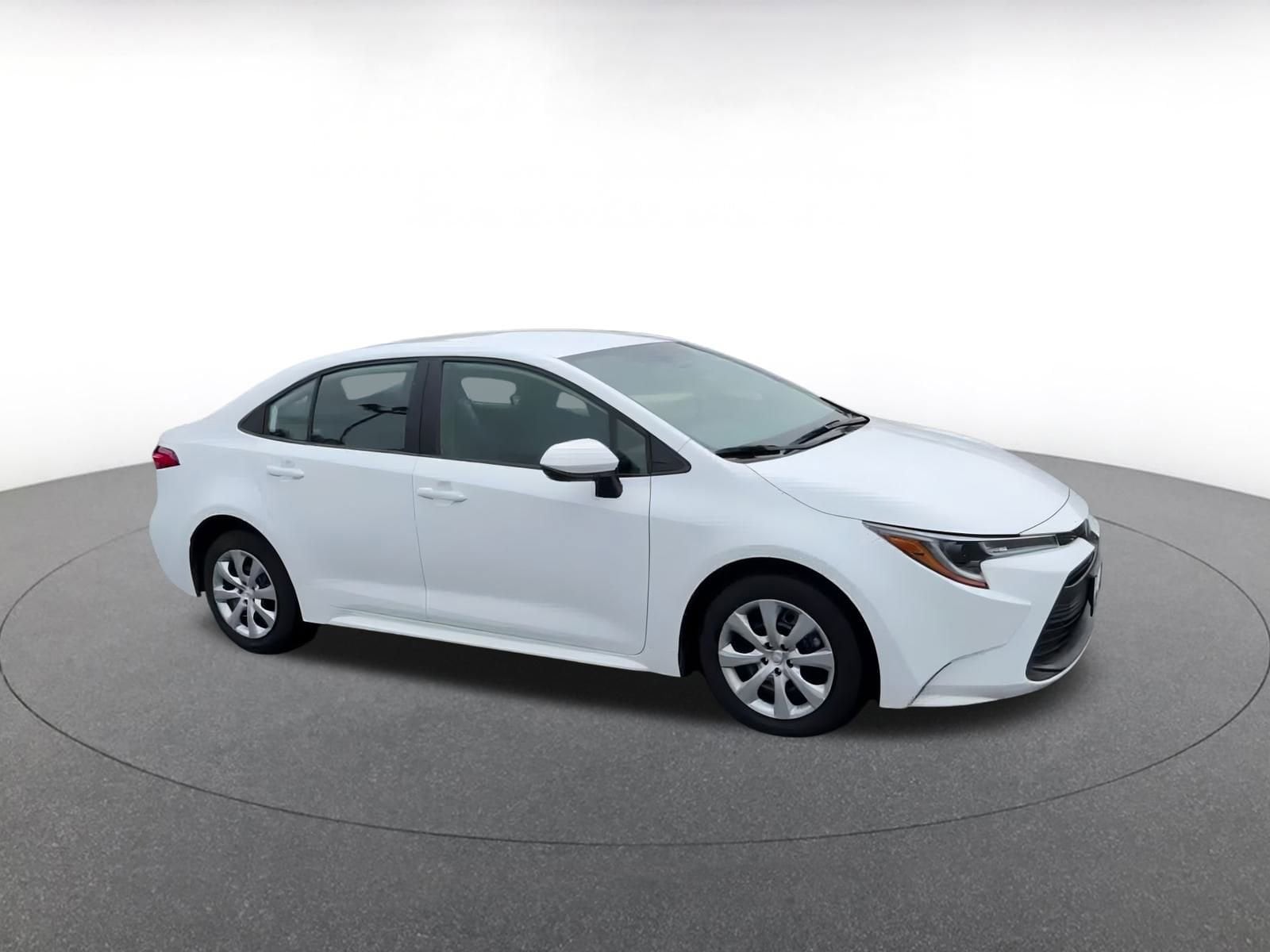 Thumbnail: 2024 Toyota Corolla - 2