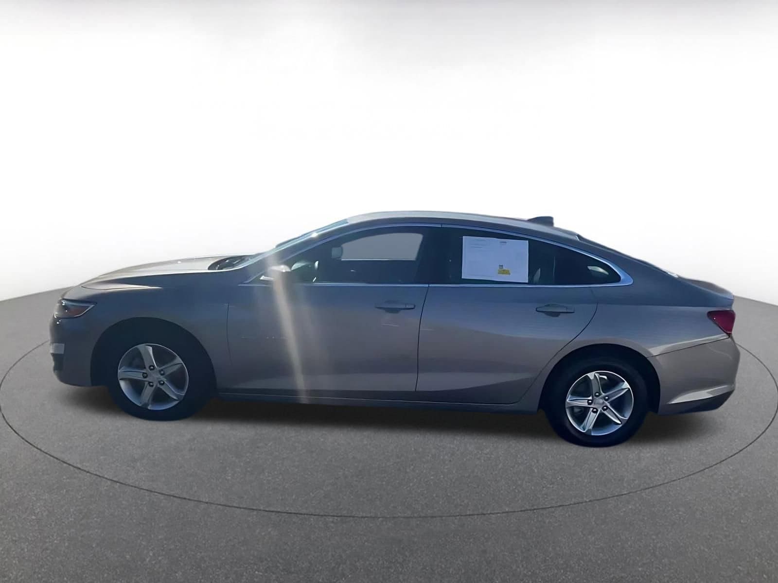 Thumbnail: 2024 Chevrolet Malibu - 8