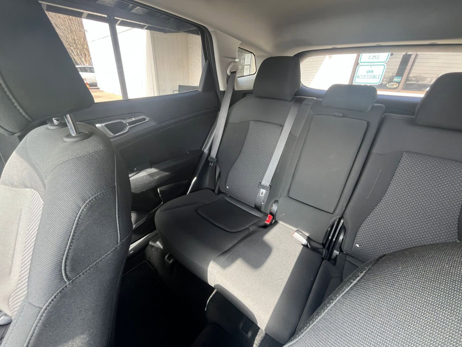 Thumbnail: 2025 Kia Sportage - 33