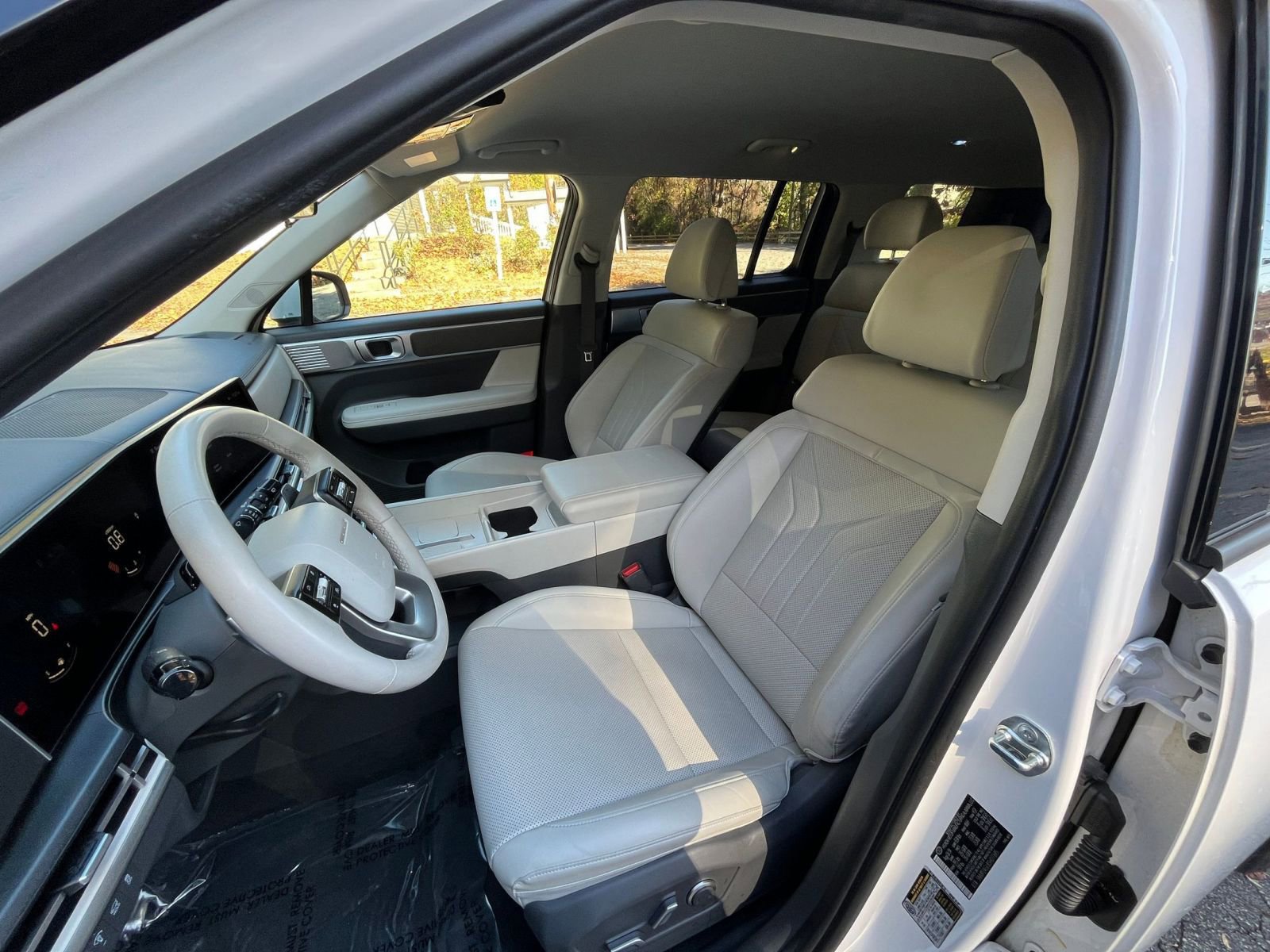 Thumbnail: 2025 Hyundai Santa Fe - 32