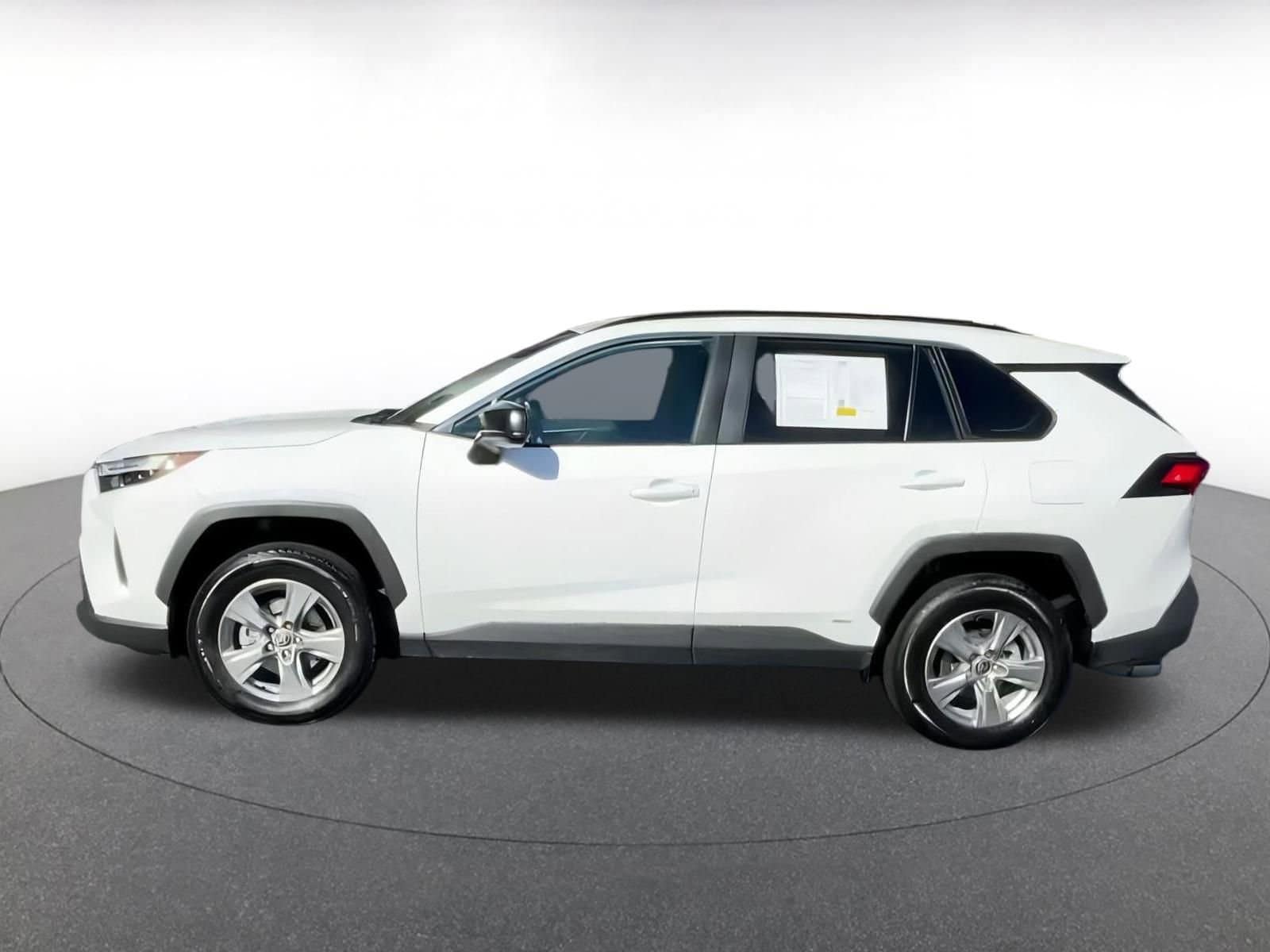 Thumbnail: 2025 Toyota RAV4 - 8