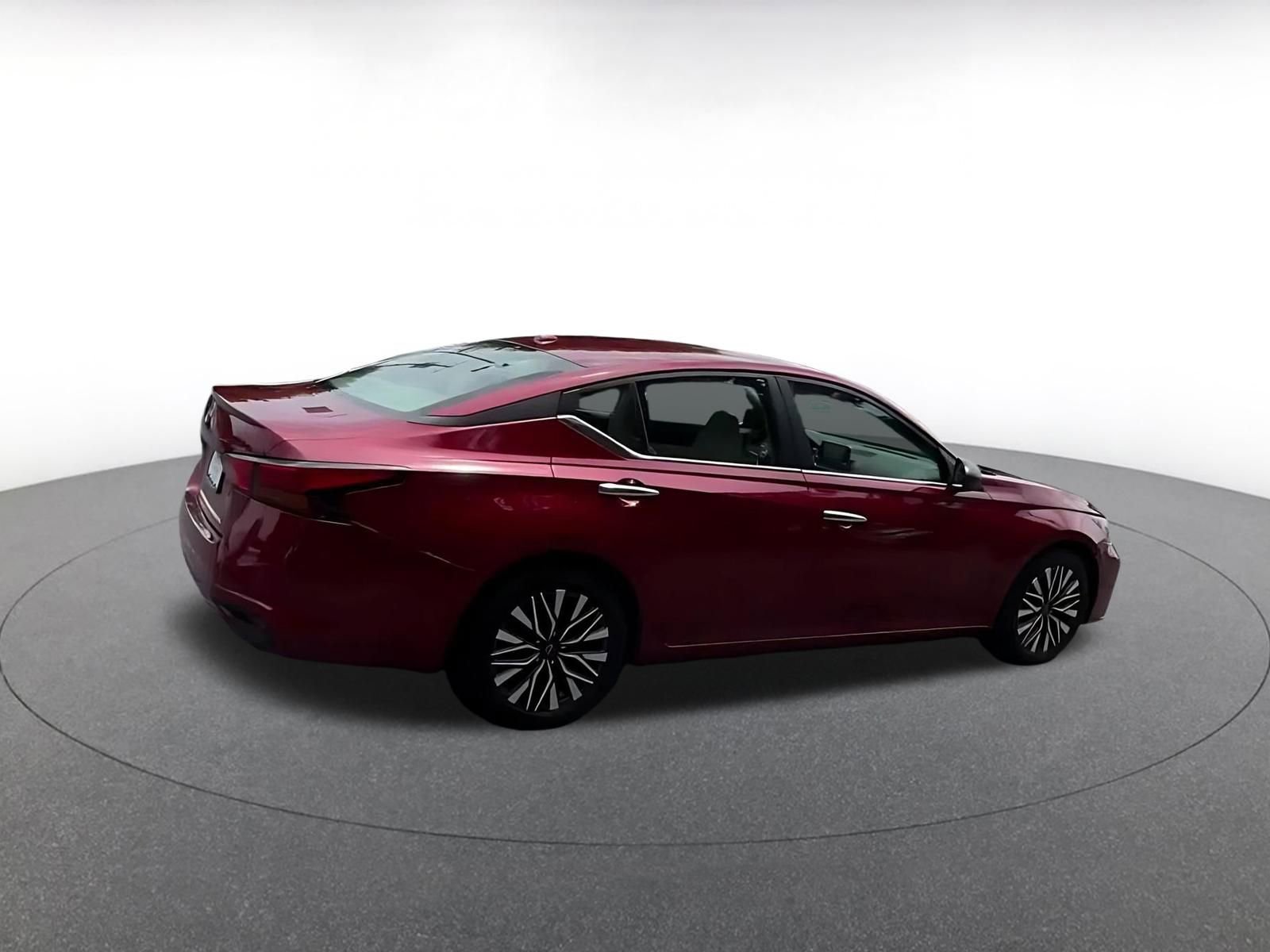 Thumbnail: 2025 Nissan Altima - 14