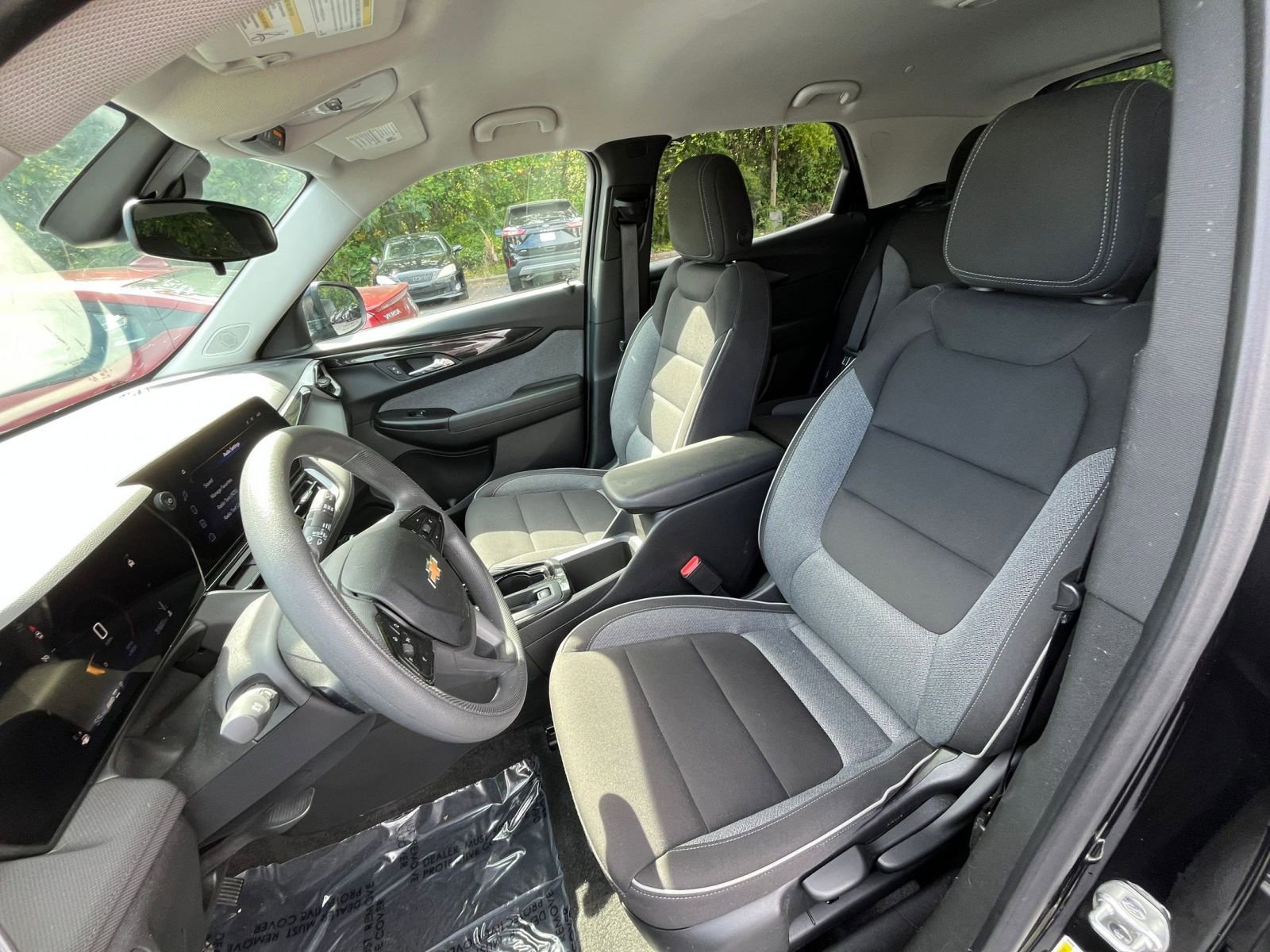 Thumbnail: 2024 Chevrolet TrailBlazer - 32