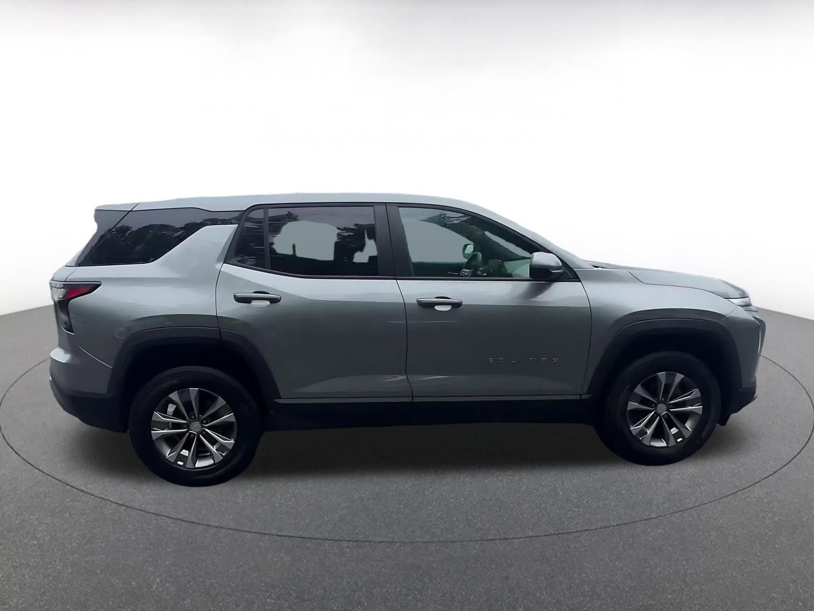Thumbnail: 2025 Chevrolet Equinox - 16