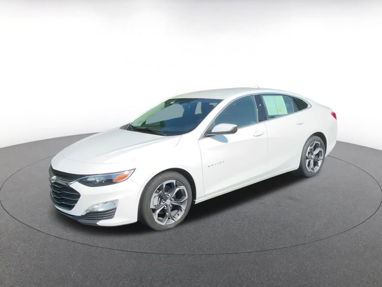 Thumbnail: 2023 Chevrolet Malibu - 7