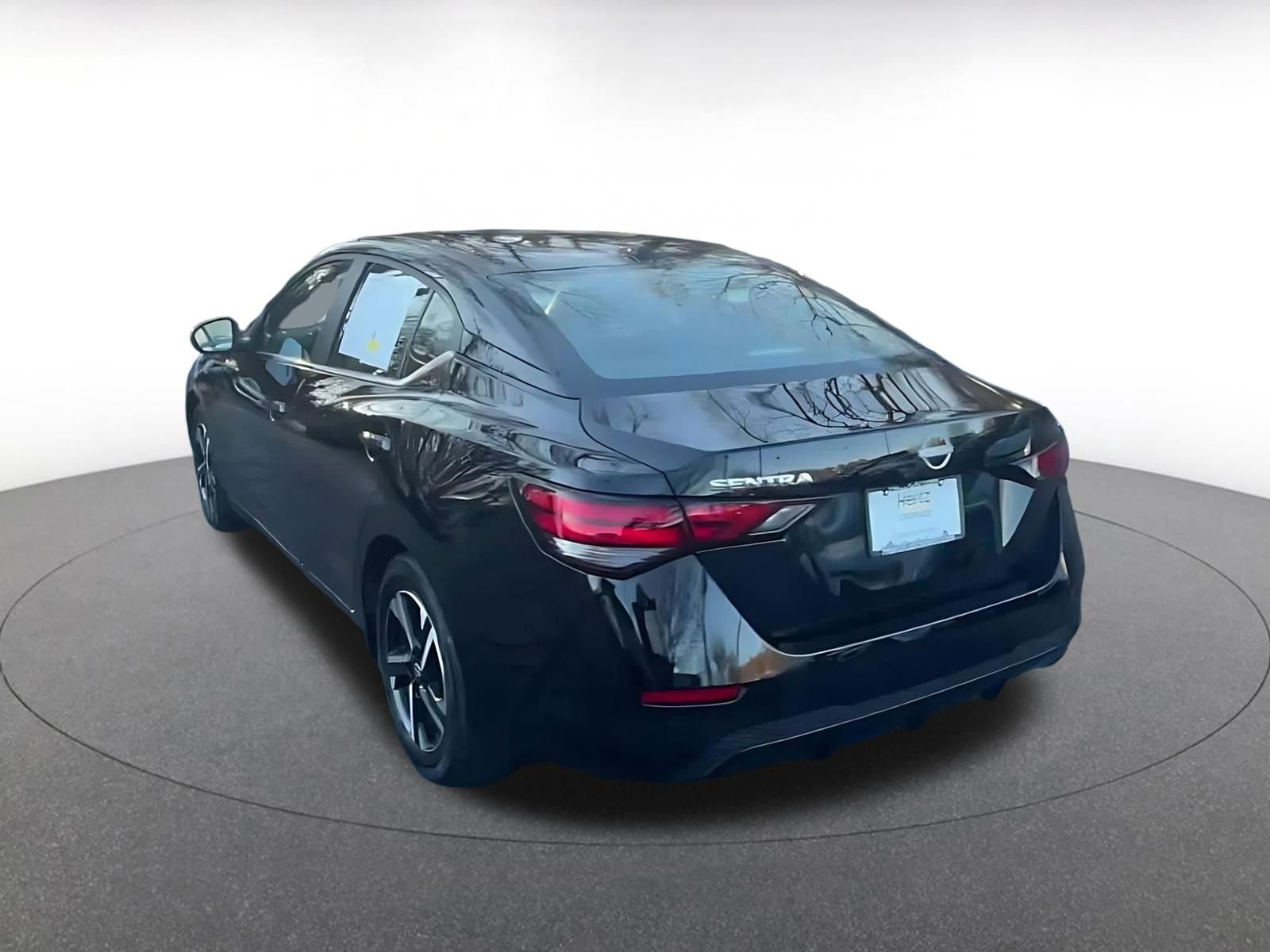 Thumbnail: 2025 Nissan Sentra - 10