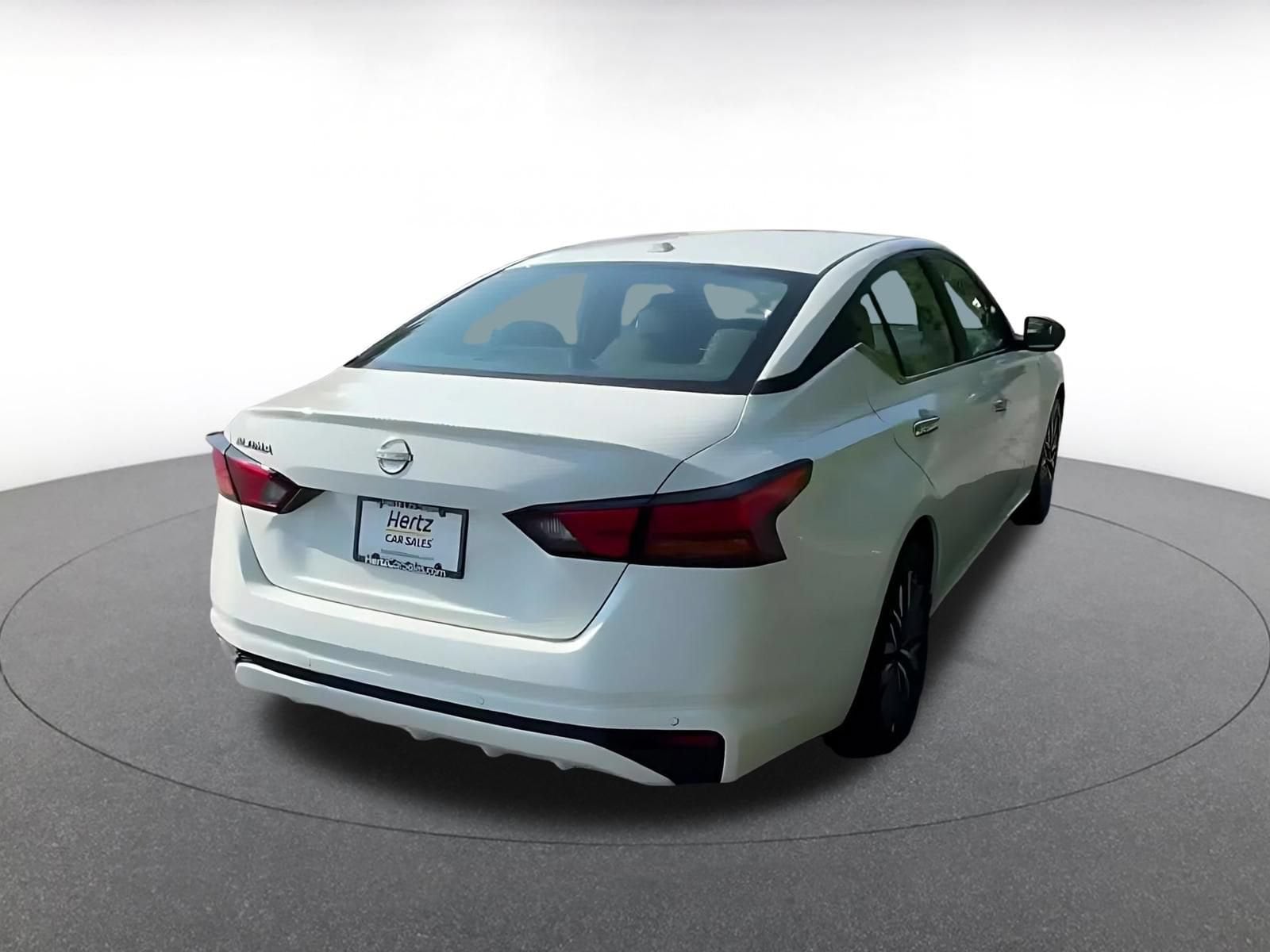 Thumbnail: 2025 Nissan Altima - 15