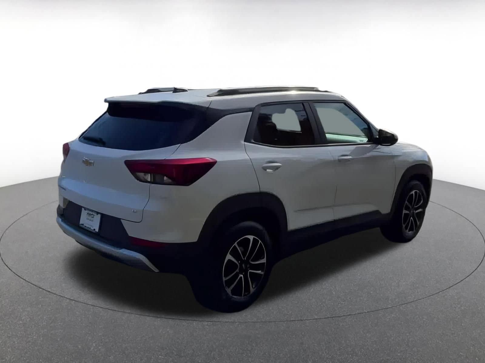 Thumbnail: 2025 Chevrolet TrailBlazer - 15