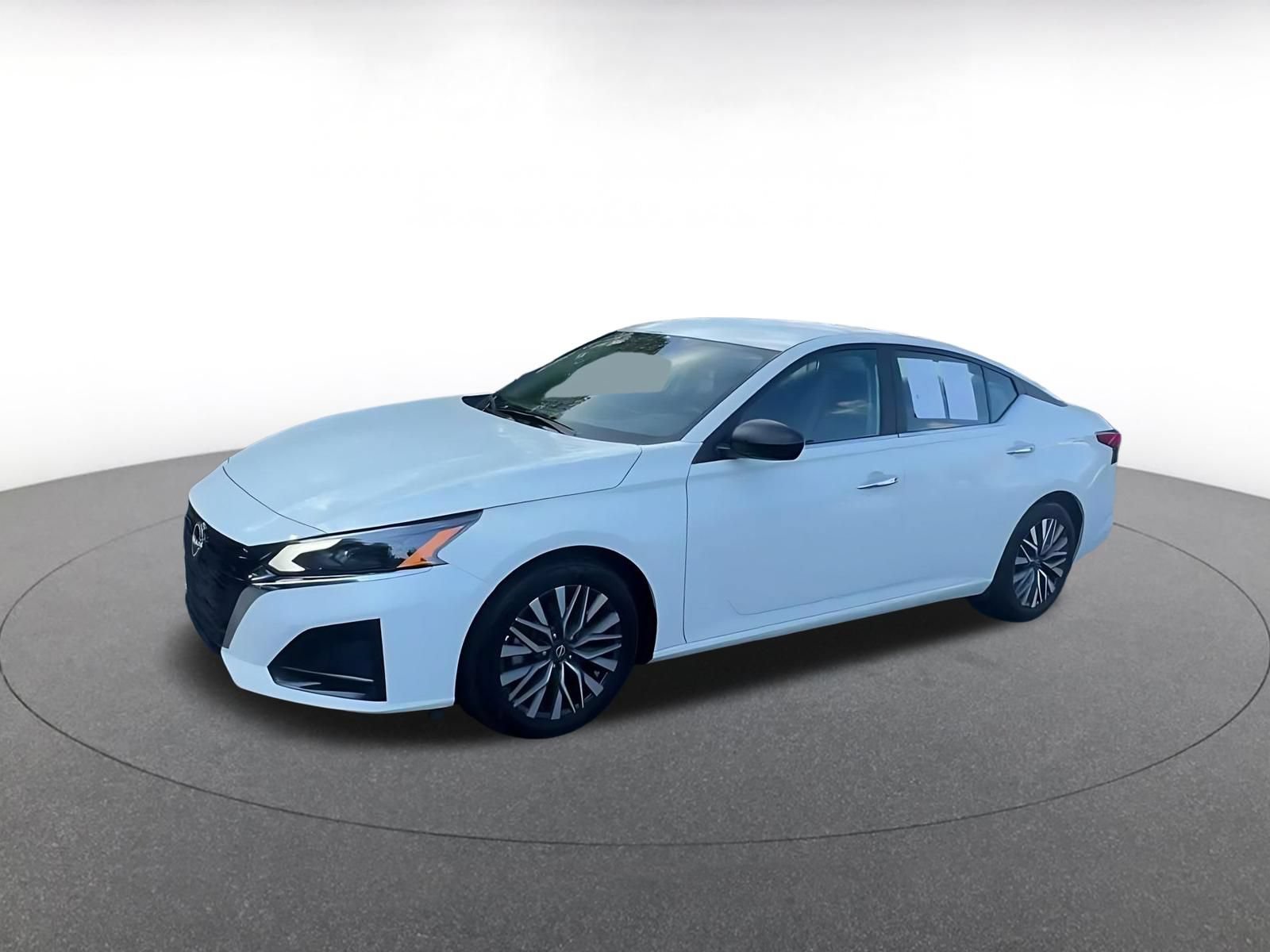 Thumbnail: 2025 Nissan Altima - 8