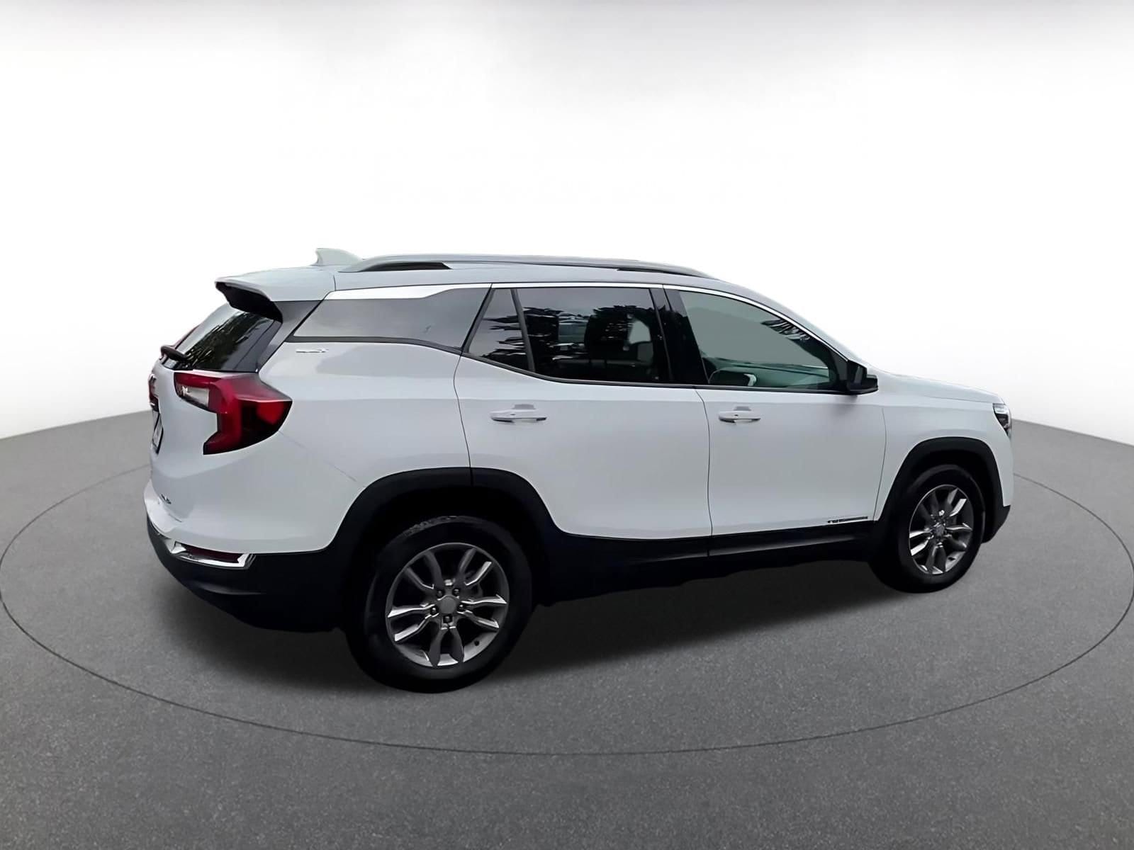 Thumbnail: 2024 GMC Terrain - 15