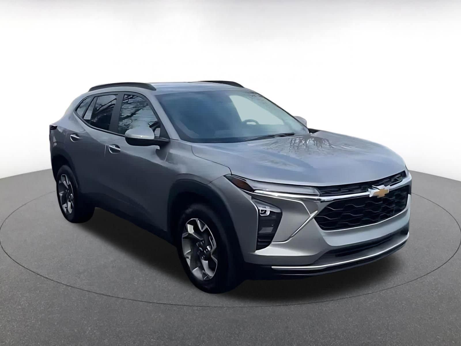 Thumbnail: 2025 Chevrolet Trax - 3