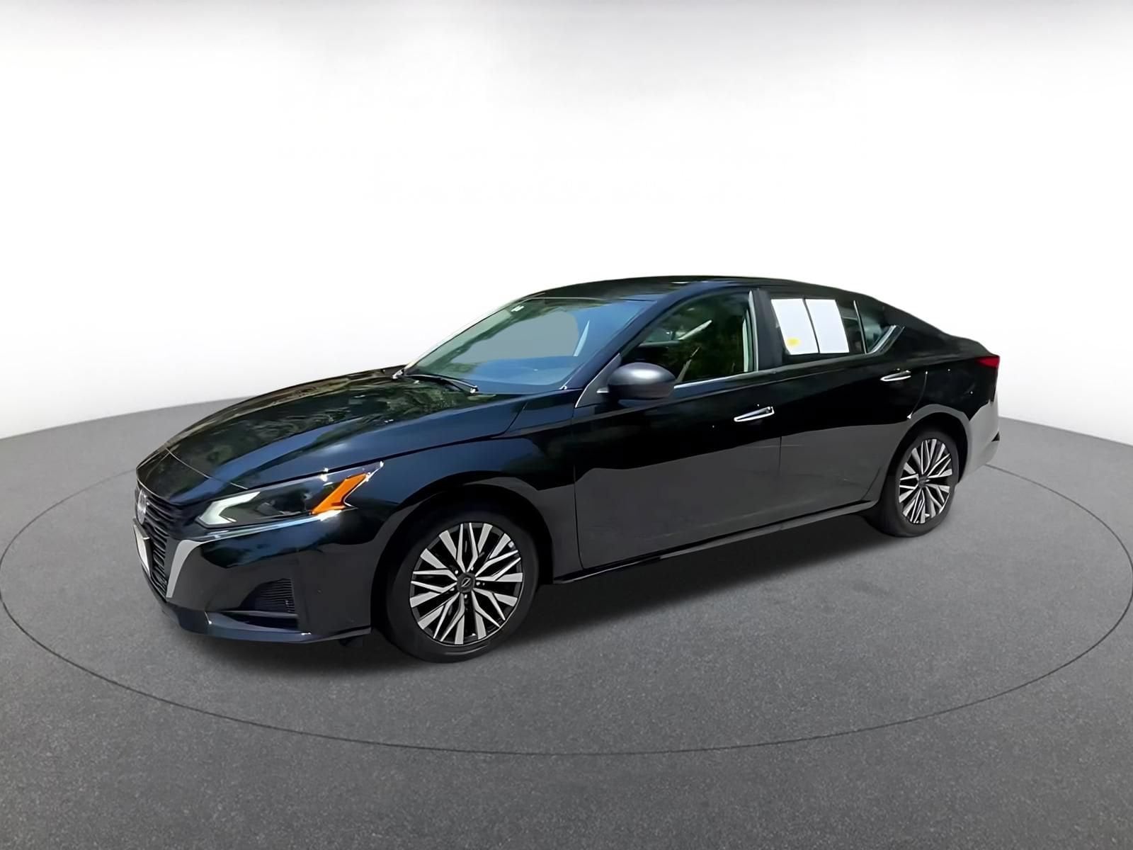 Thumbnail: 2025 Nissan Altima - 11