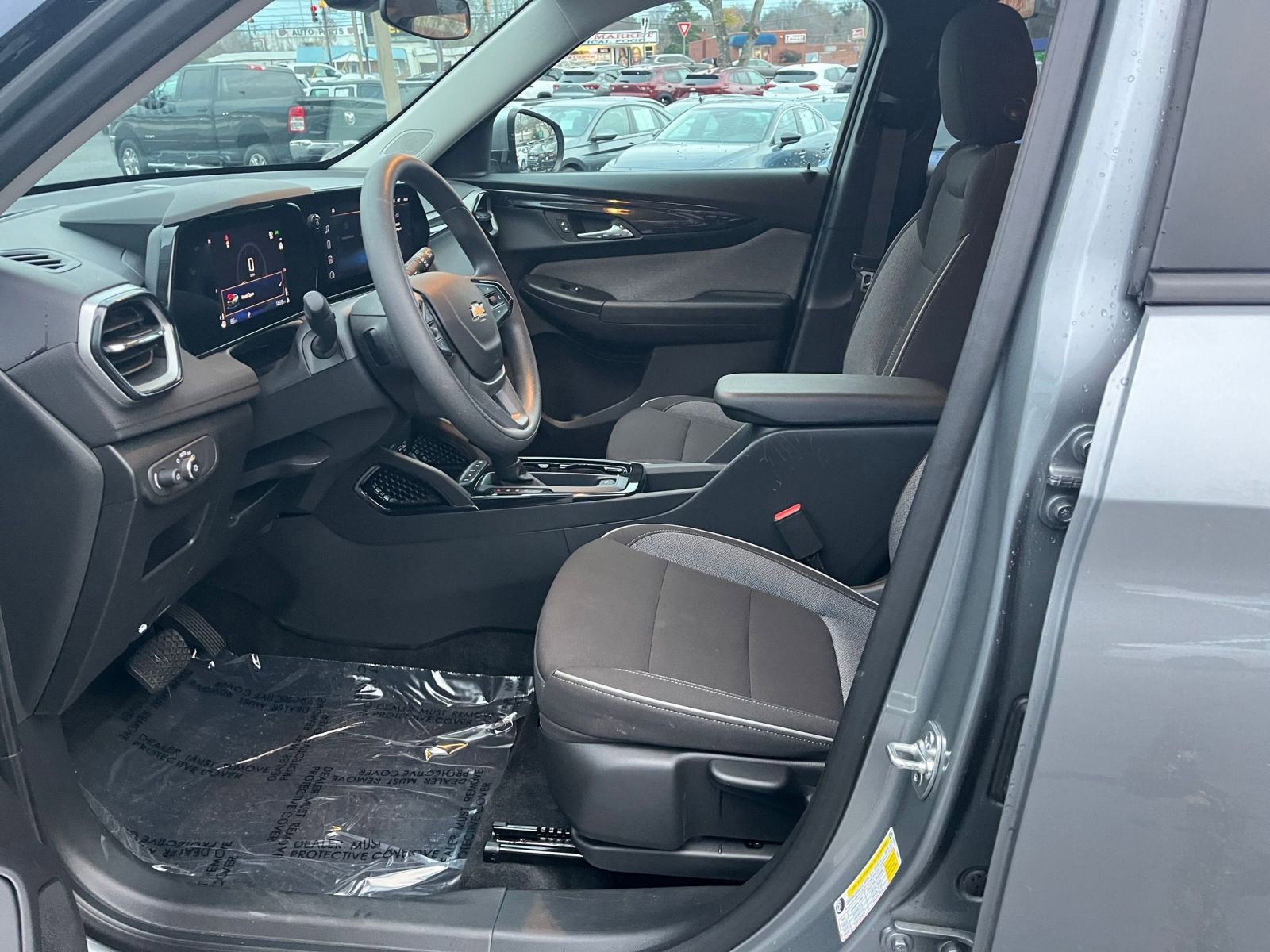 Thumbnail: 2025 Chevrolet TrailBlazer - 21