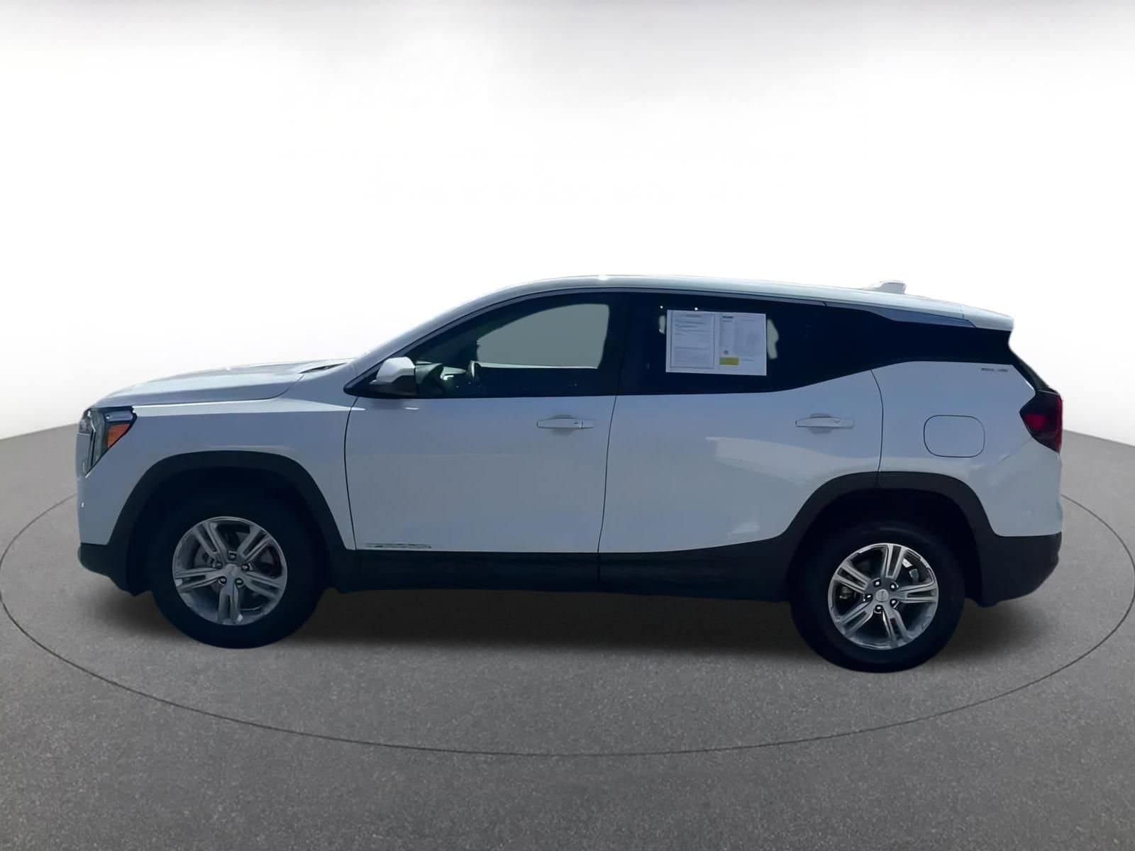 2024 GMC Terrain SLE 8