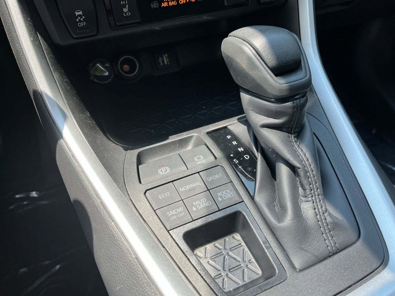 Thumbnail: 2024 Toyota RAV4 - 35