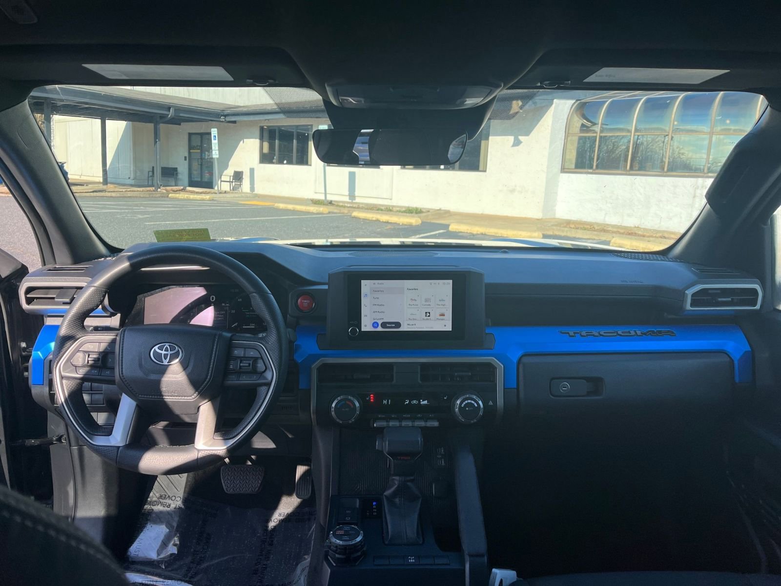 Thumbnail: 2025 Toyota Tacoma - 27