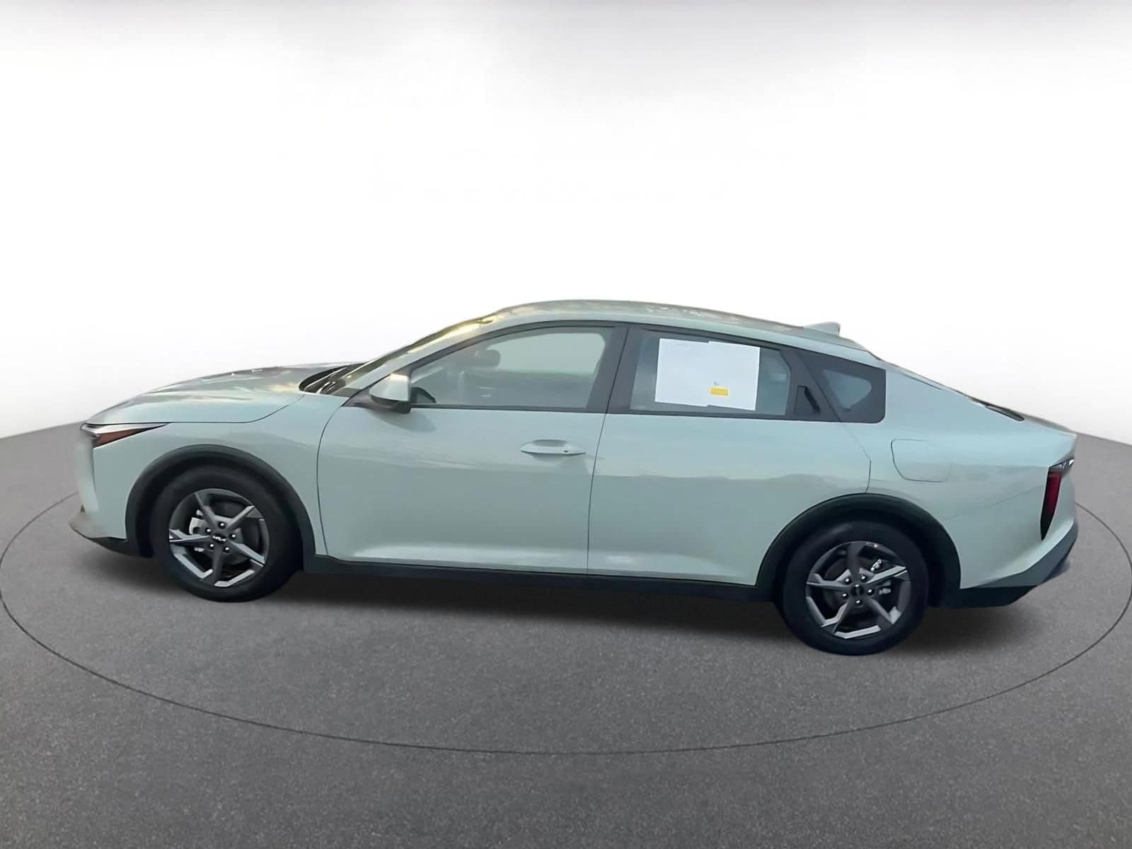 Thumbnail: 2025 Kia K4 - 8