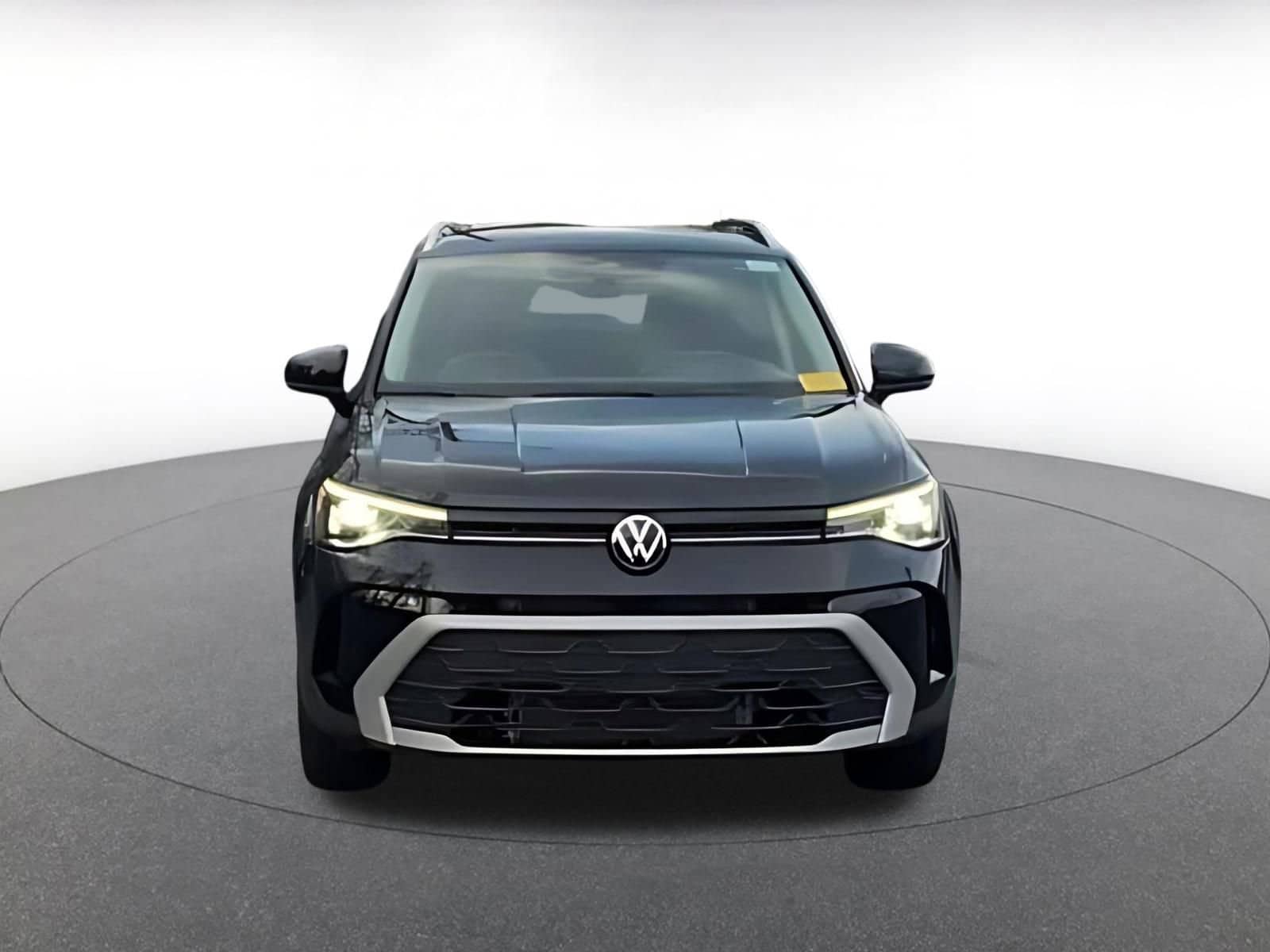 Thumbnail: 2025 Volkswagen Taos - 4