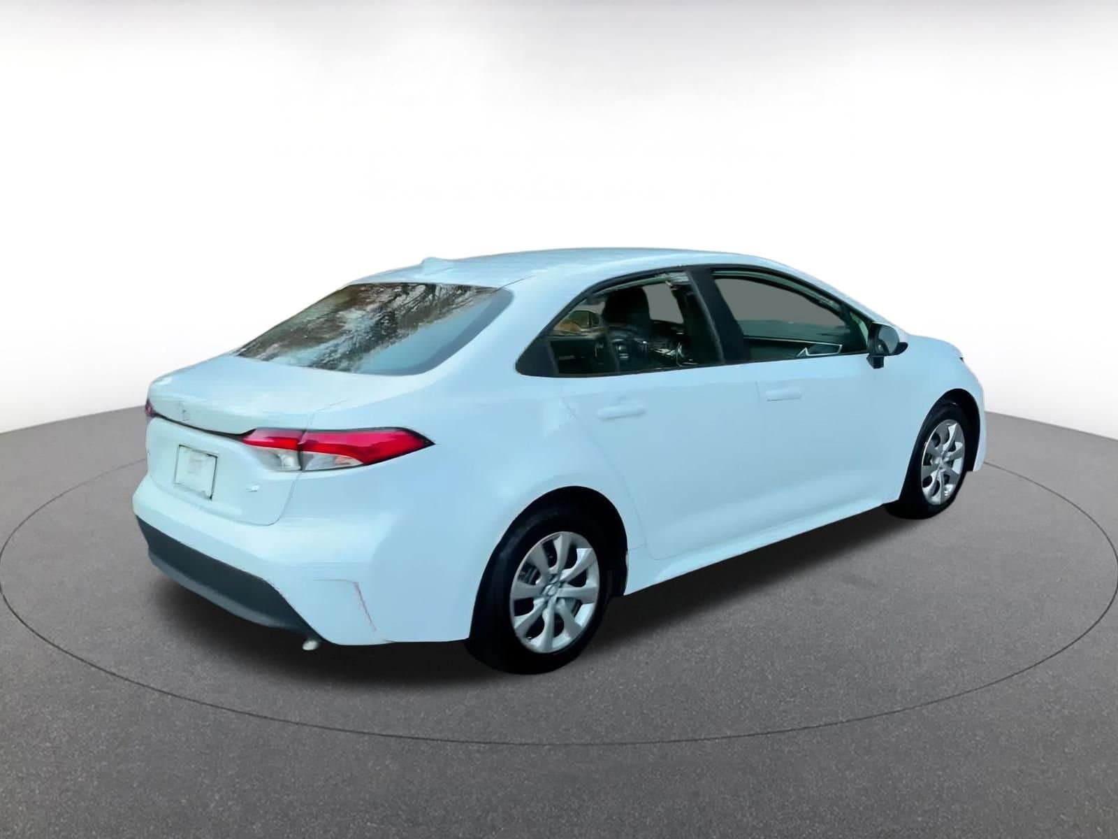 Thumbnail: 2025 Toyota Corolla - 15