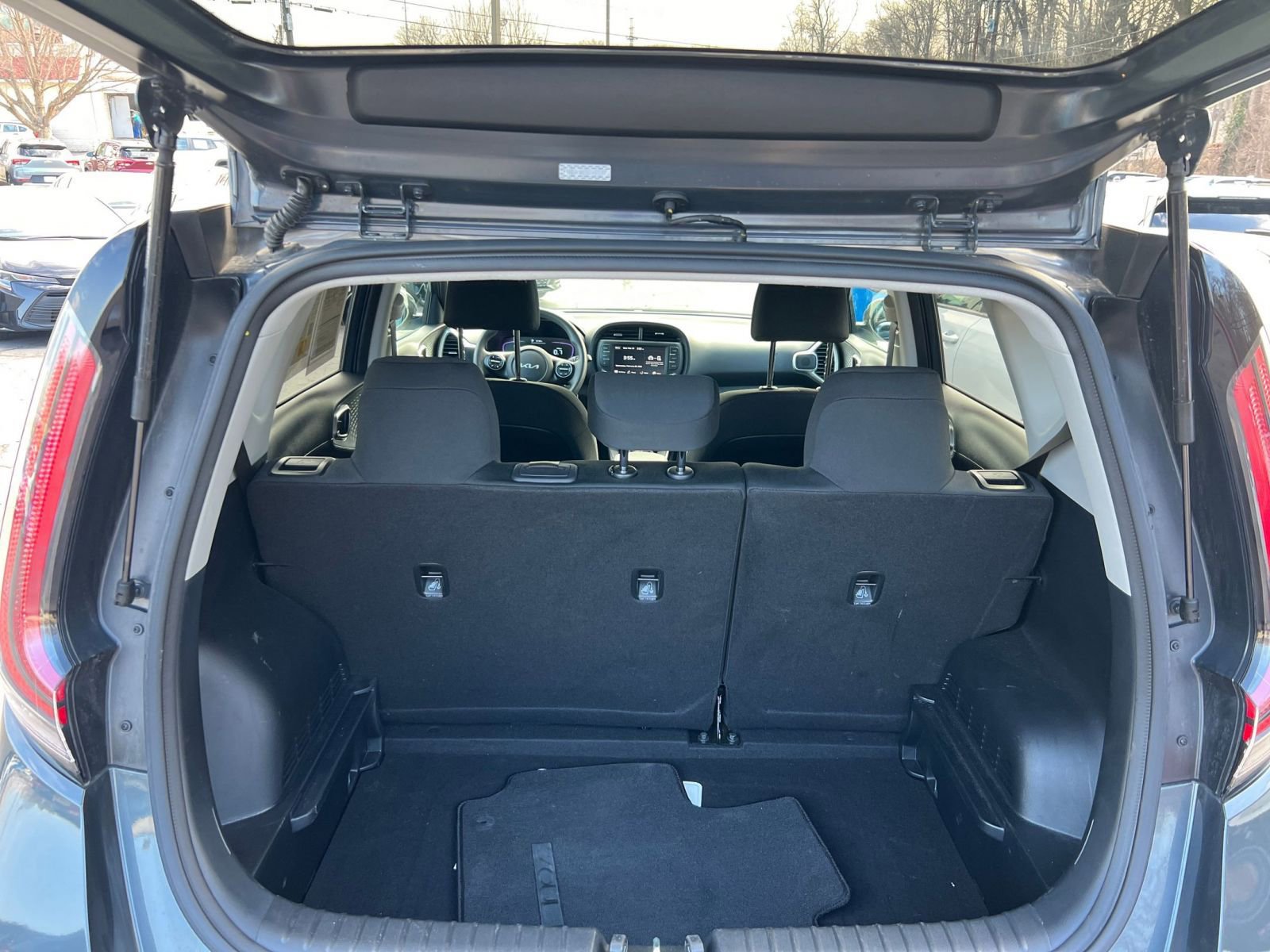 Thumbnail: 2025 Kia Soul - 25