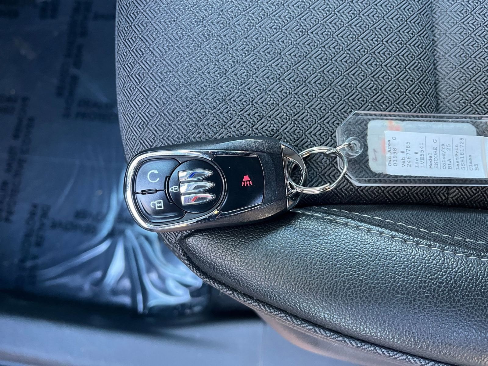 Thumbnail: 2025 Buick Encore GX - 21