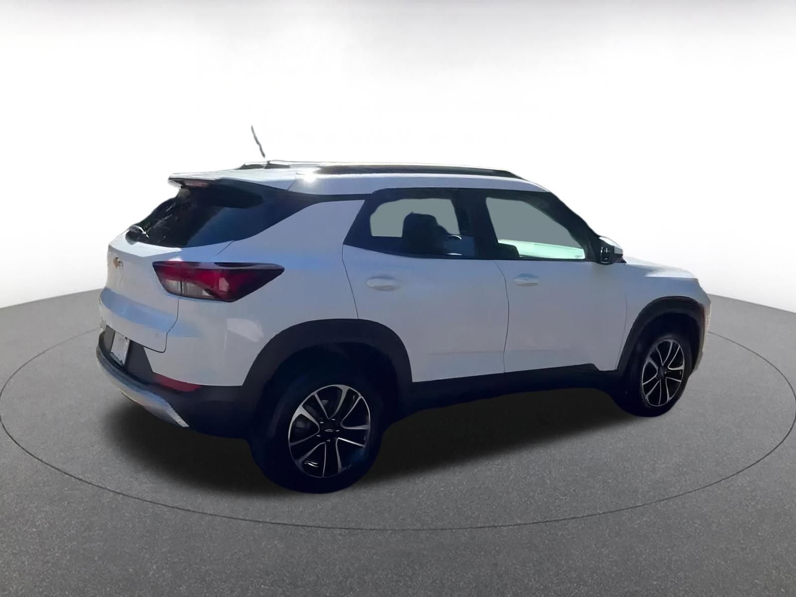 Thumbnail: 2025 Chevrolet TrailBlazer - 15