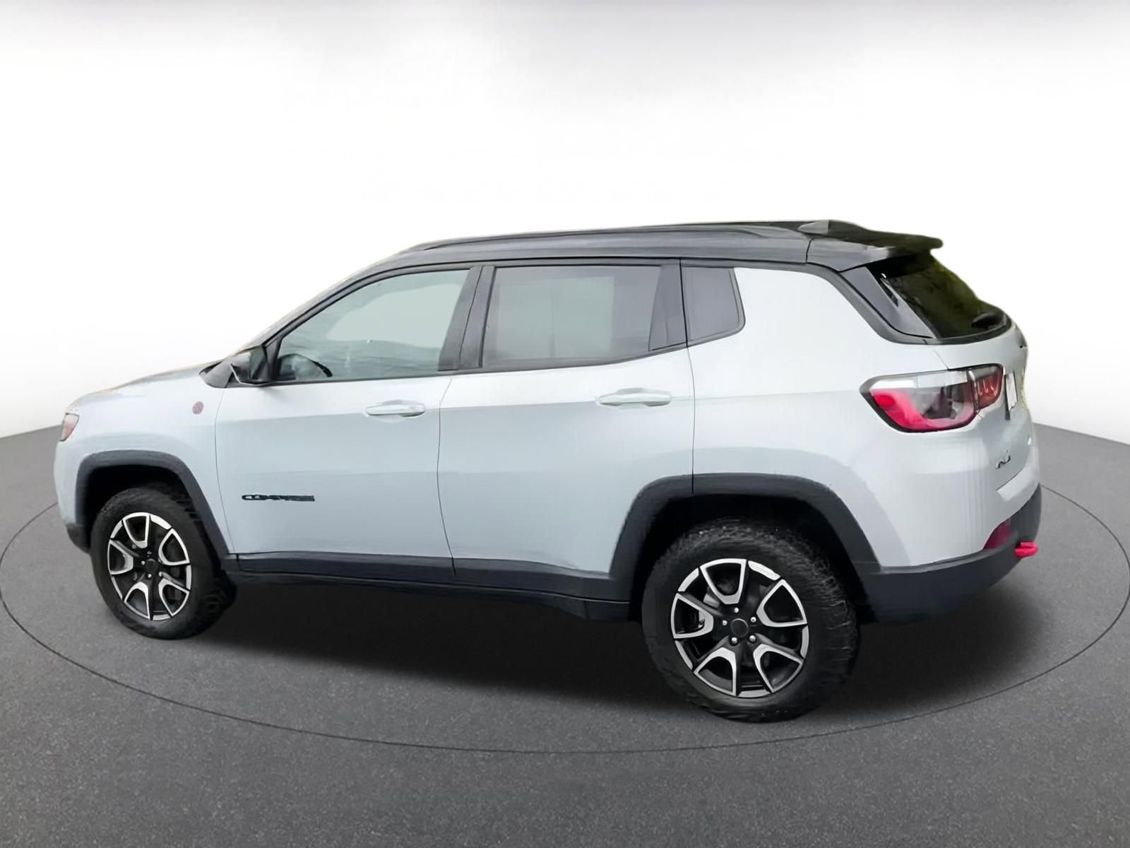 Thumbnail: 2025 Jeep Compass - 10