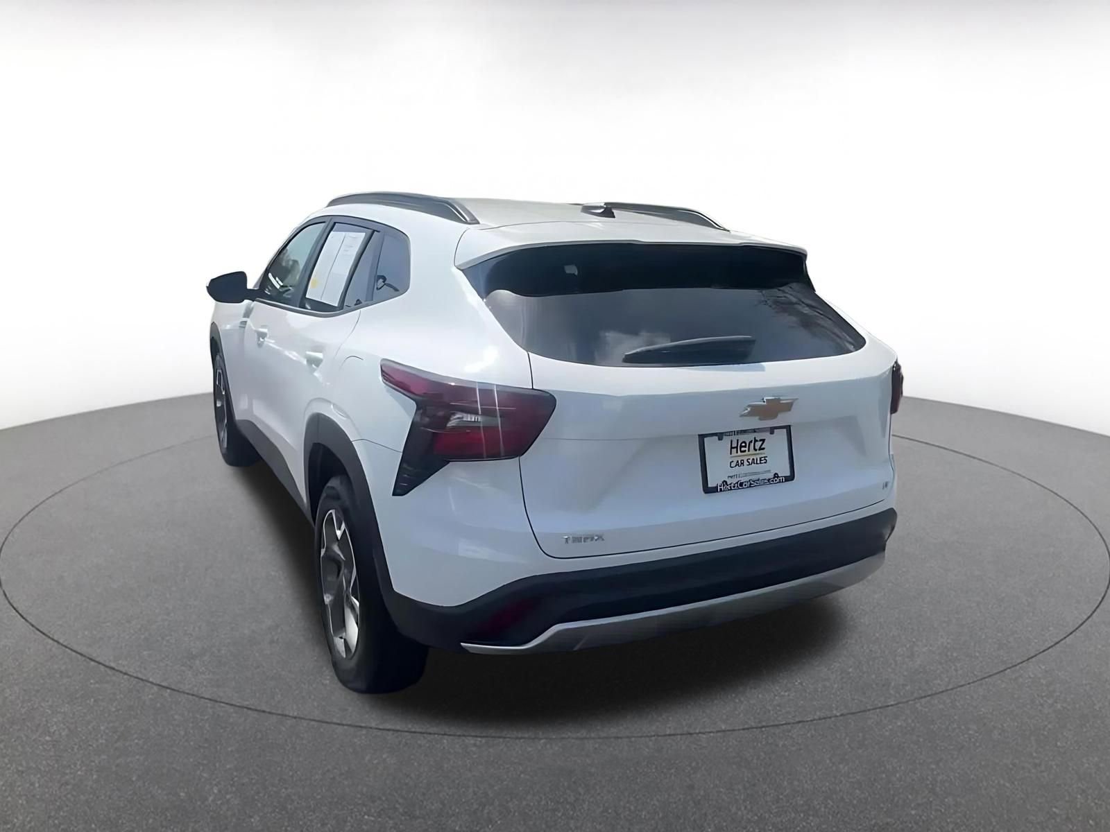 Thumbnail: 2025 Chevrolet Trax - 11