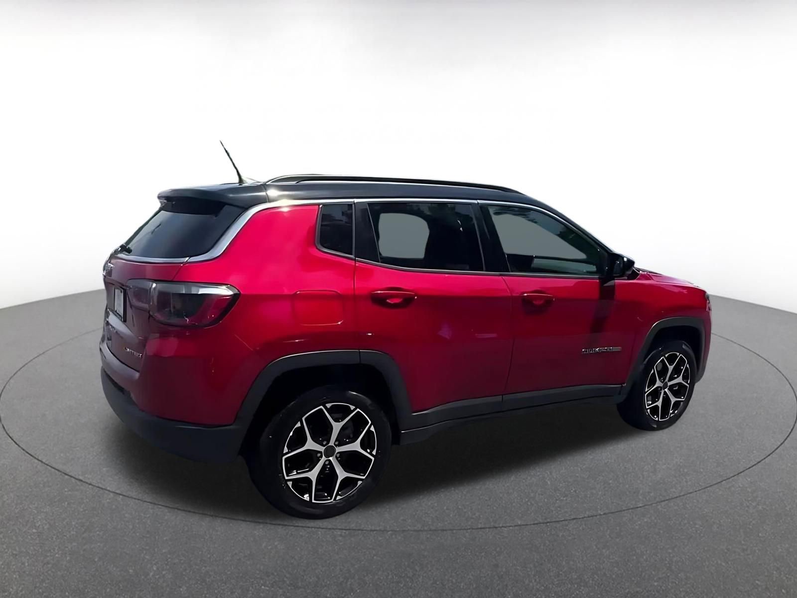 Thumbnail: 2025 Jeep Compass - 15